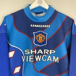Shop 1995/97 MANCHESTER UNITED SCHMEICHEL #1 GK SHIRT (M) UMBRO, classic football shirts, vintage football shirts & retro soccer jerseys at Cult Kits