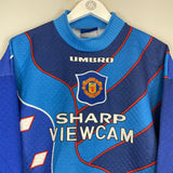 Shop 1995/97 MANCHESTER UNITED SCHMEICHEL #1 GK SHIRT (M) UMBRO, classic football shirts, vintage football shirts & retro soccer jerseys at Cult Kits