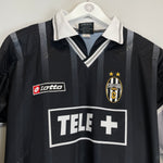 Shop 2000/01 JUVENTUS VAN DER SAR #1 GK SHIRT (M) LOTTO, classic football shirts, vintage football shirts & retro soccer jerseys at Cult Kits