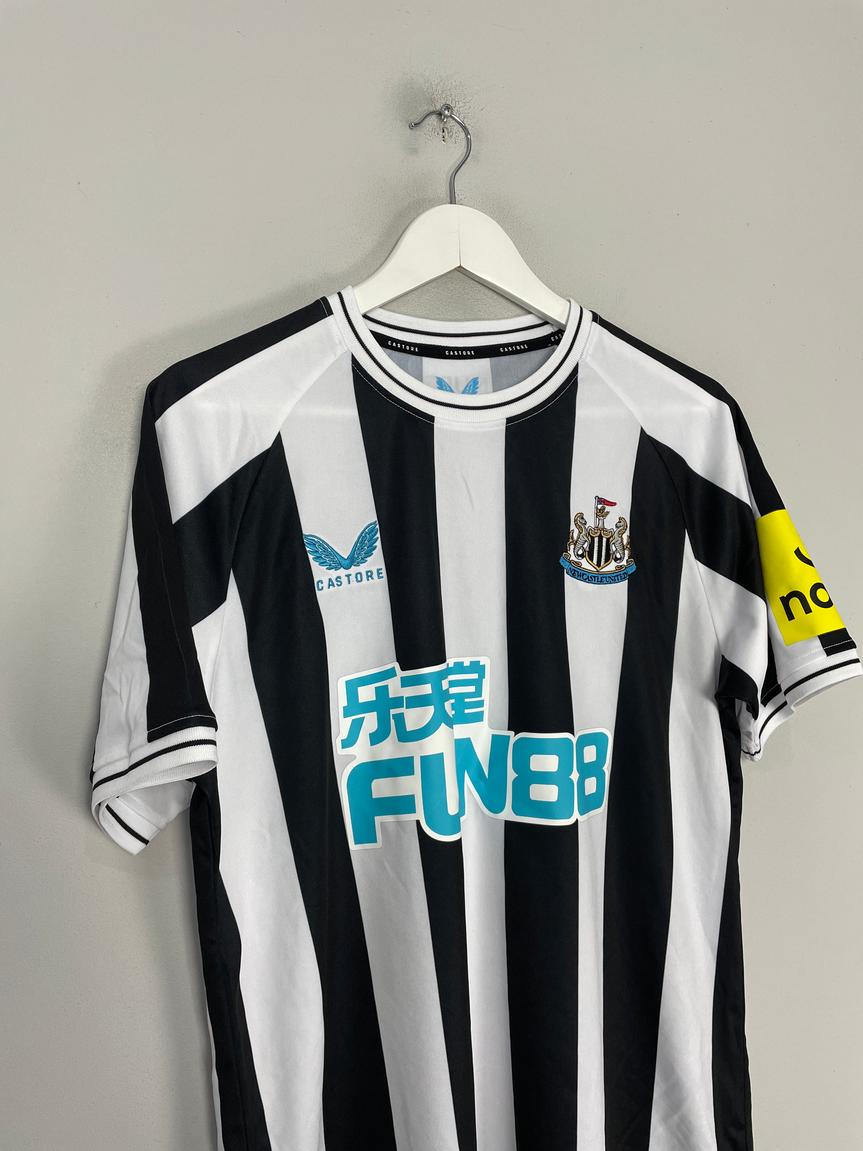 Shop 2022/23 Newcastle United *BNWOT* Home Shirt (Multiple Sizes) Castore, classic football shirts, vintage football shirts & retro soccer jerseys at Cult Kits