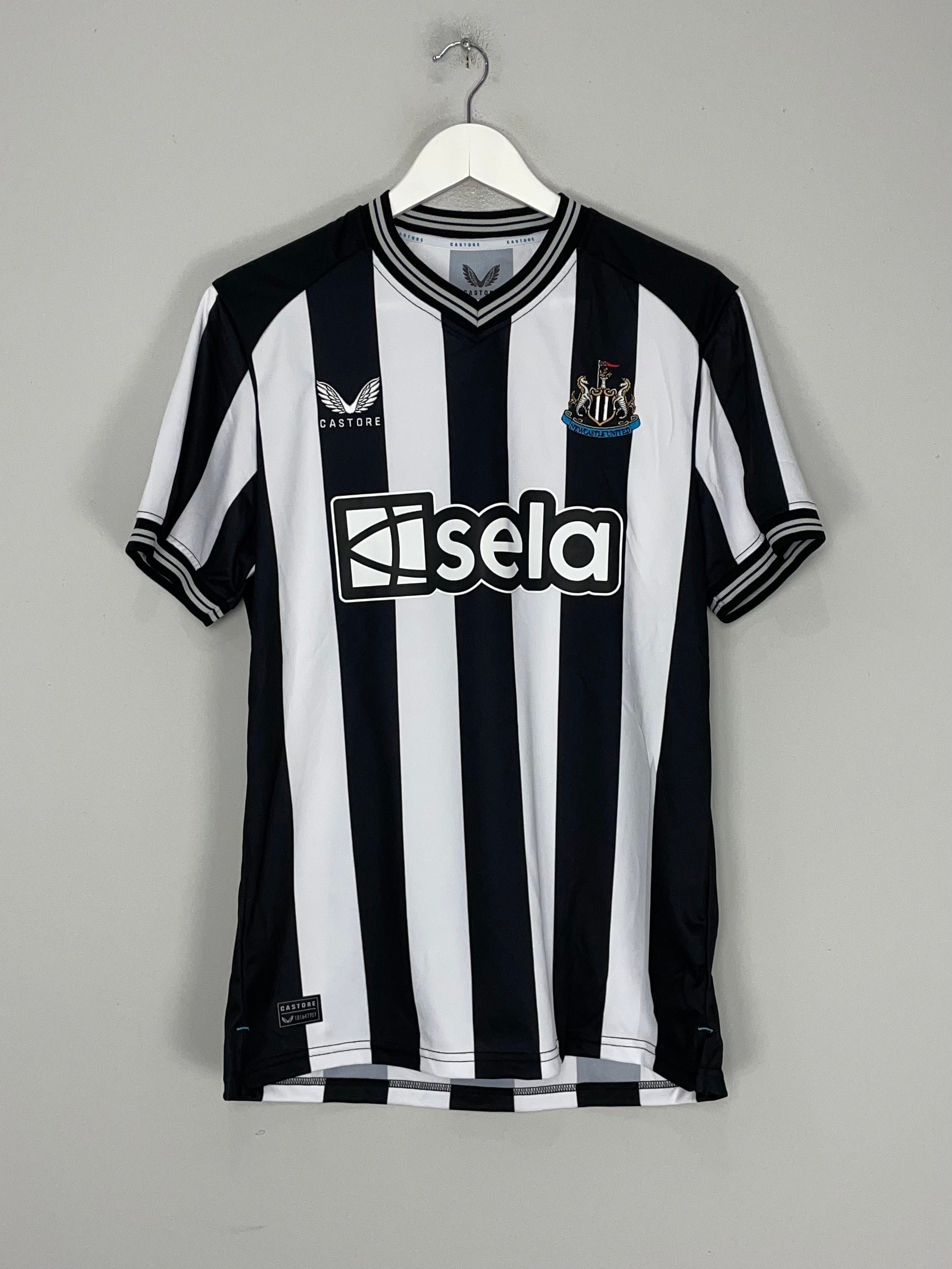 Shop 2023/24 Newcastle United *BNWOT* Home Shirt (Multiple Sizes) Castore, classic football shirts, vintage football shirts & retro soccer jerseys at Cult Kits
