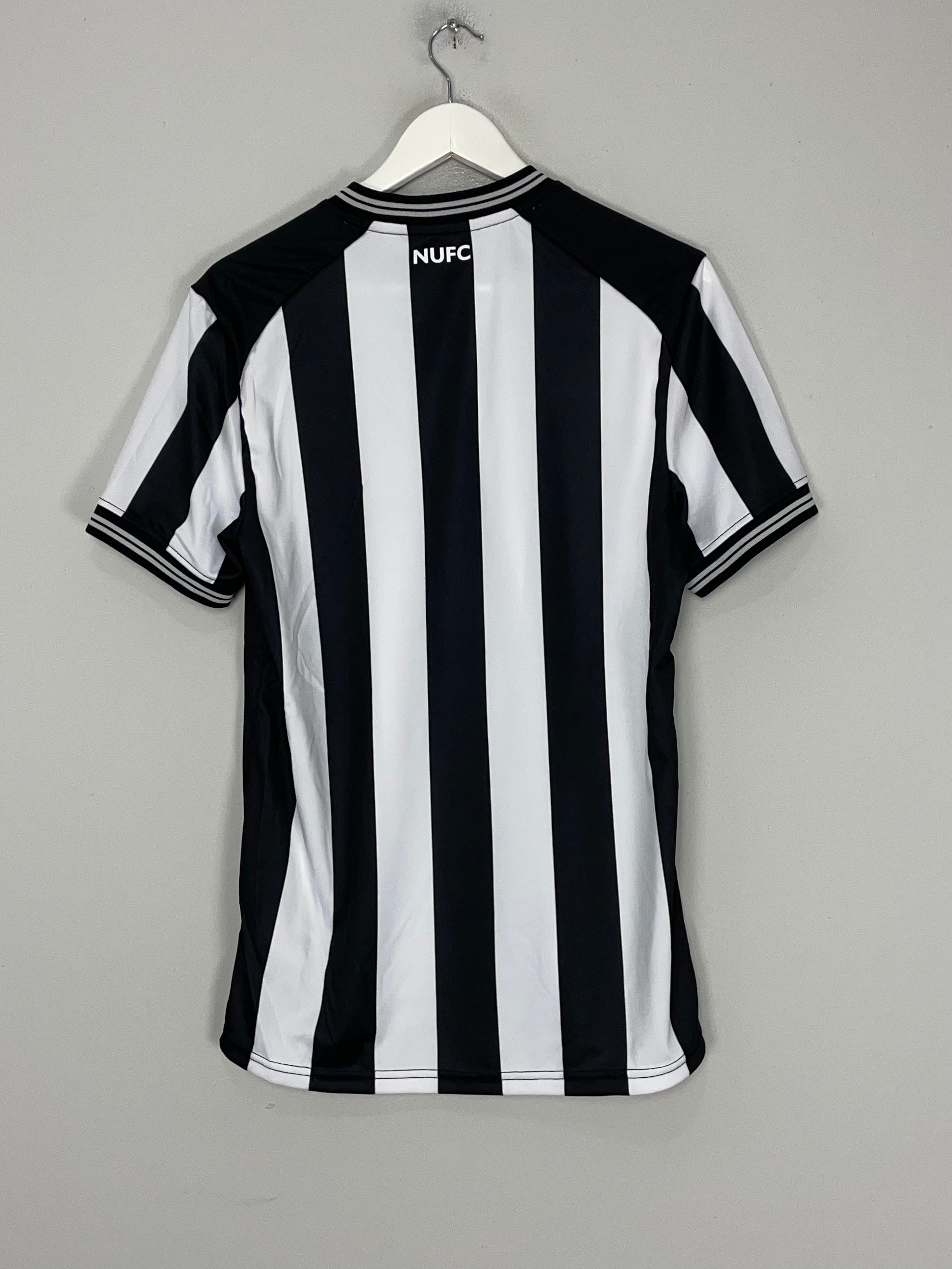 Shop 2023/24 Newcastle United *BNWOT* Home Shirt (Multiple Sizes) Castore, classic football shirts, vintage football shirts & retro soccer jerseys at Cult Kits
