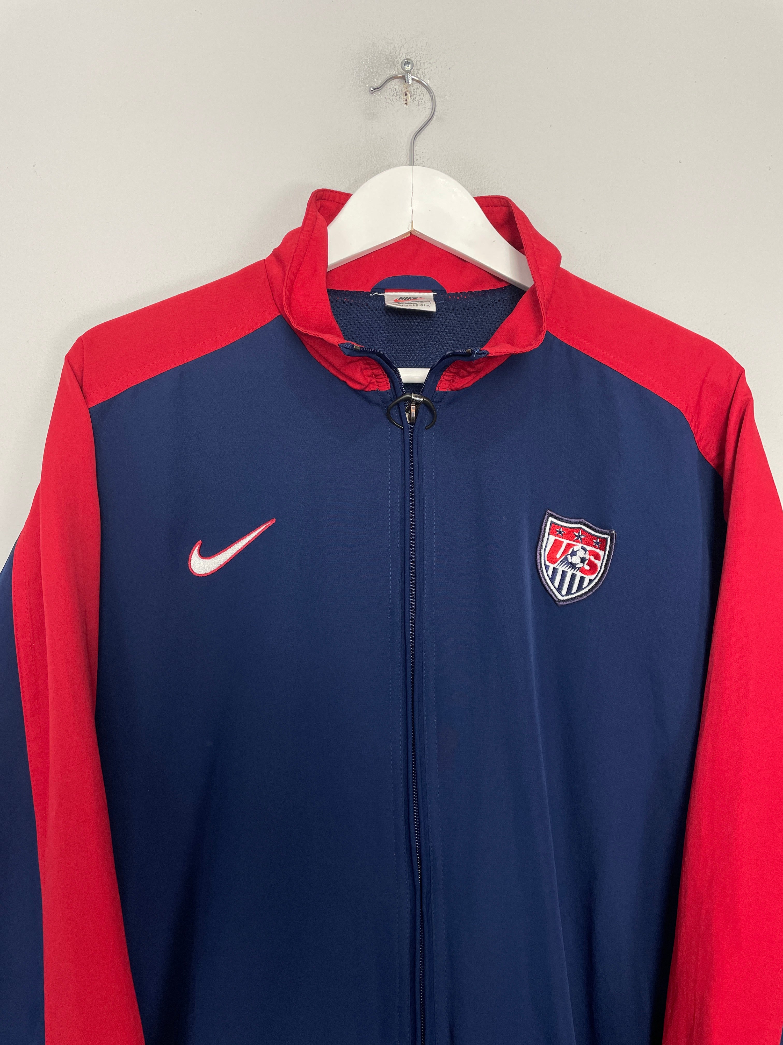 Shop 1998/99 USA TRACK JACKET (M) NIKE, classic football shirts, vintage football shirts & retro soccer jerseys at Cult Kits
