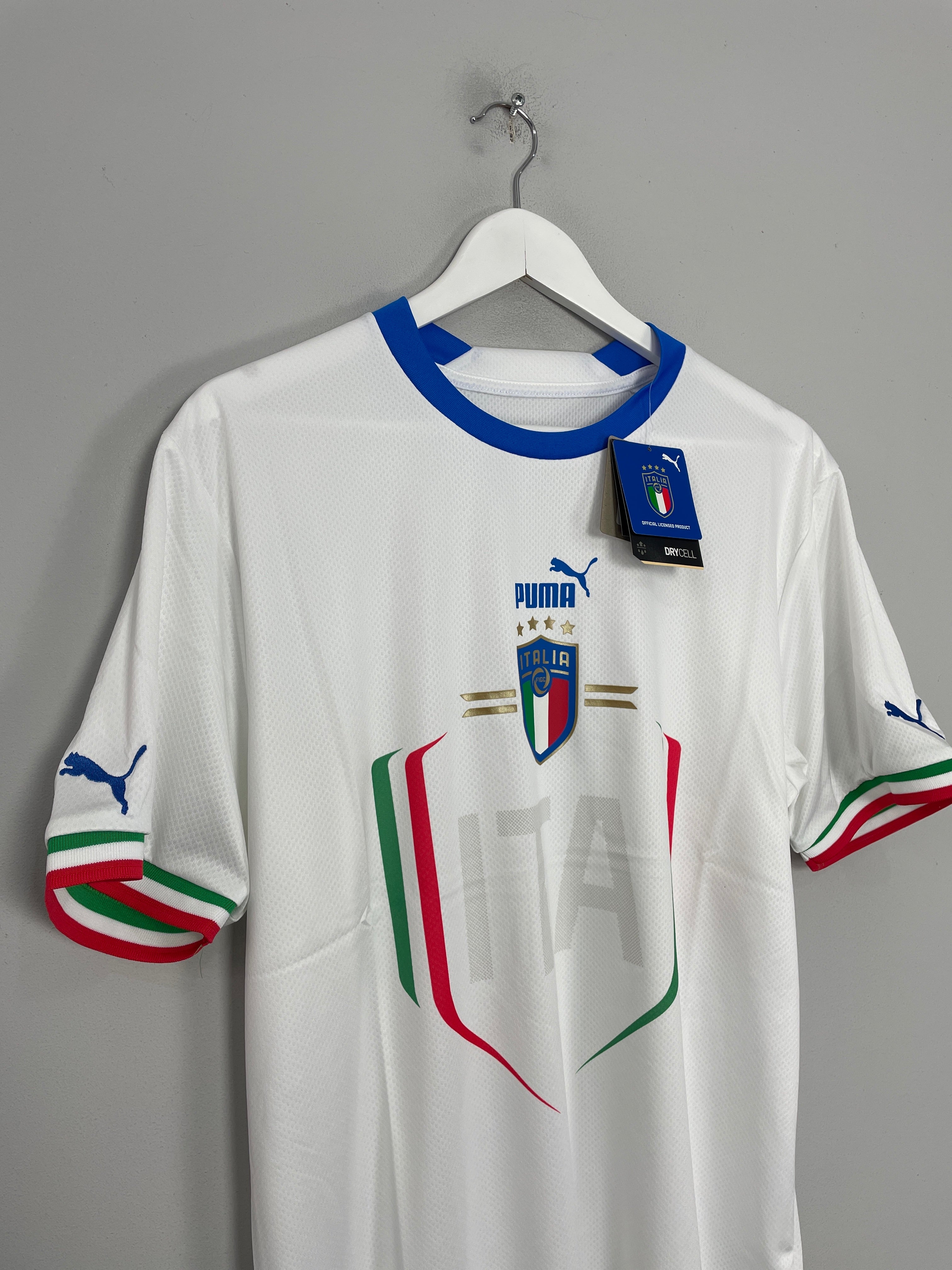 Shop 2022/23 Italy *BNWT* Away Shirt (Multiple Sizes) Puma, classic football shirts, vintage football shirts & retro soccer jerseys at Cult Kits