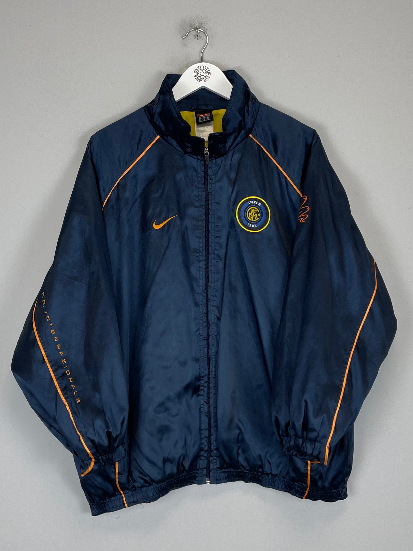 Shop 2001/02 INTER MILAN TRACK JACKET (L) NIKE, classic football shirts, vintage football shirts & retro soccer jerseys at Cult Kits