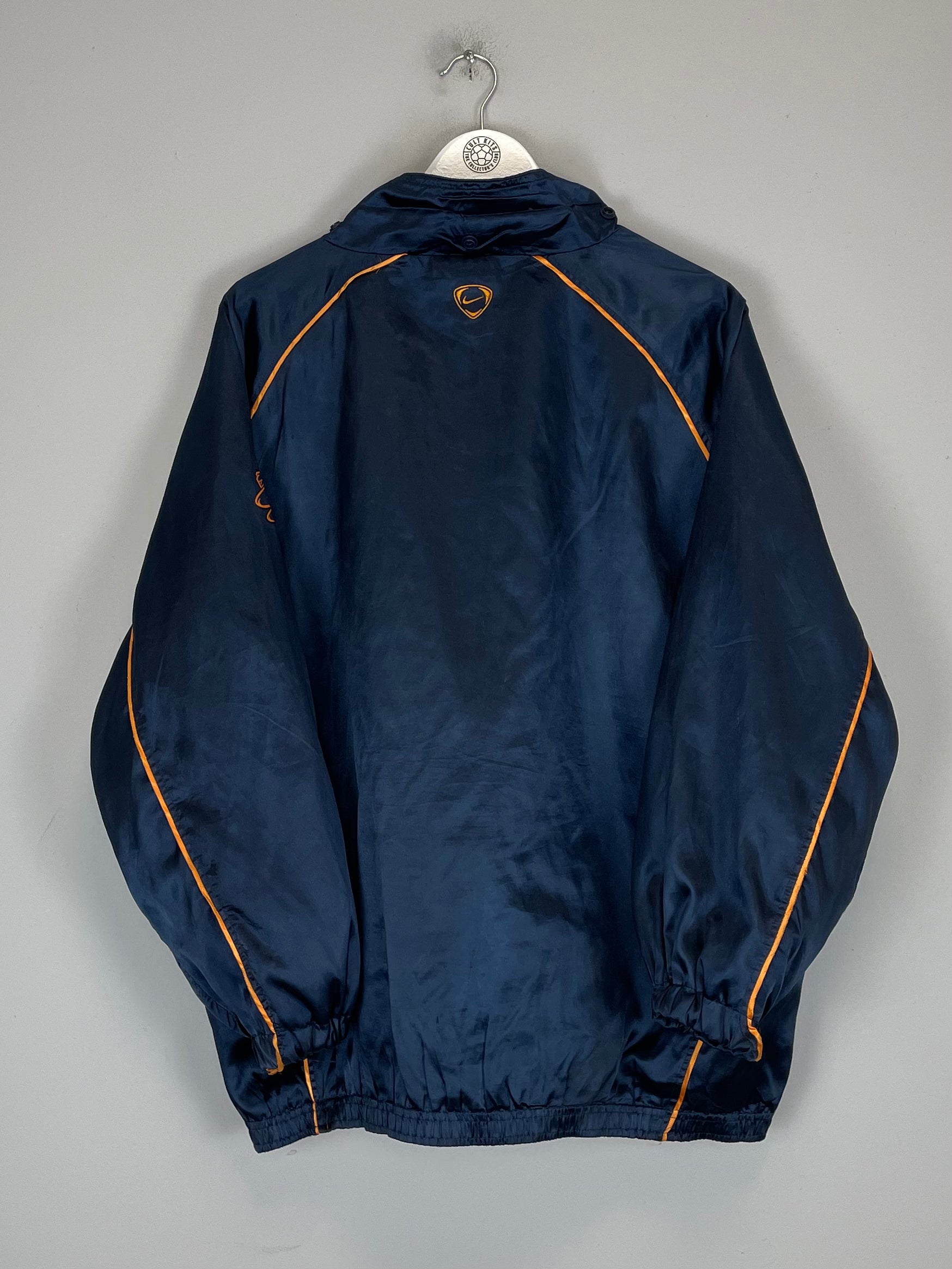 Shop 2001/02 INTER MILAN TRACK JACKET (L) NIKE, classic football shirts, vintage football shirts & retro soccer jerseys at Cult Kits