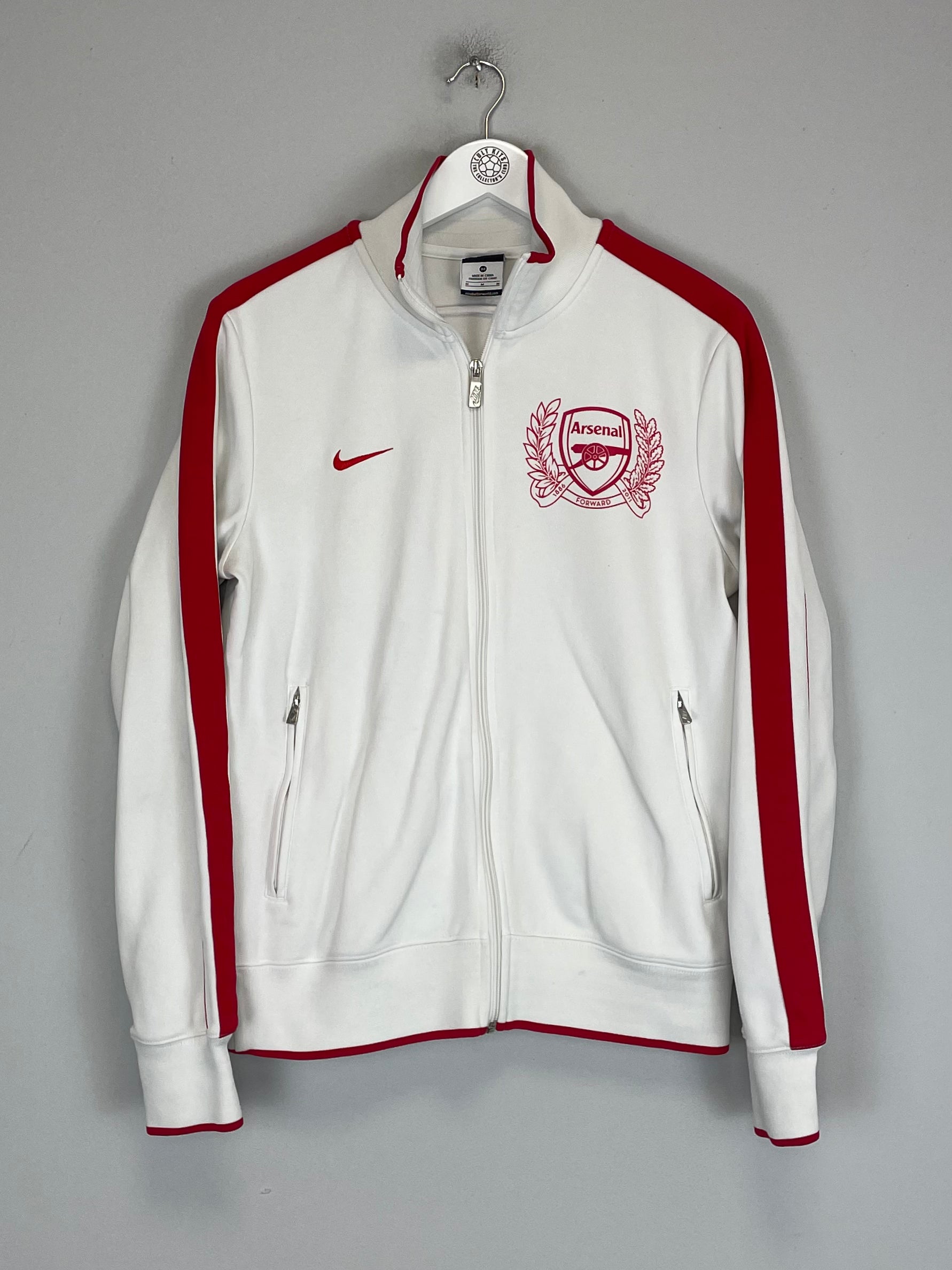 Shop 2011/12 ARSENAL TRACK JACKET (M) NIKE, classic football shirts, vintage football shirts & retro soccer jerseys at Cult Kits