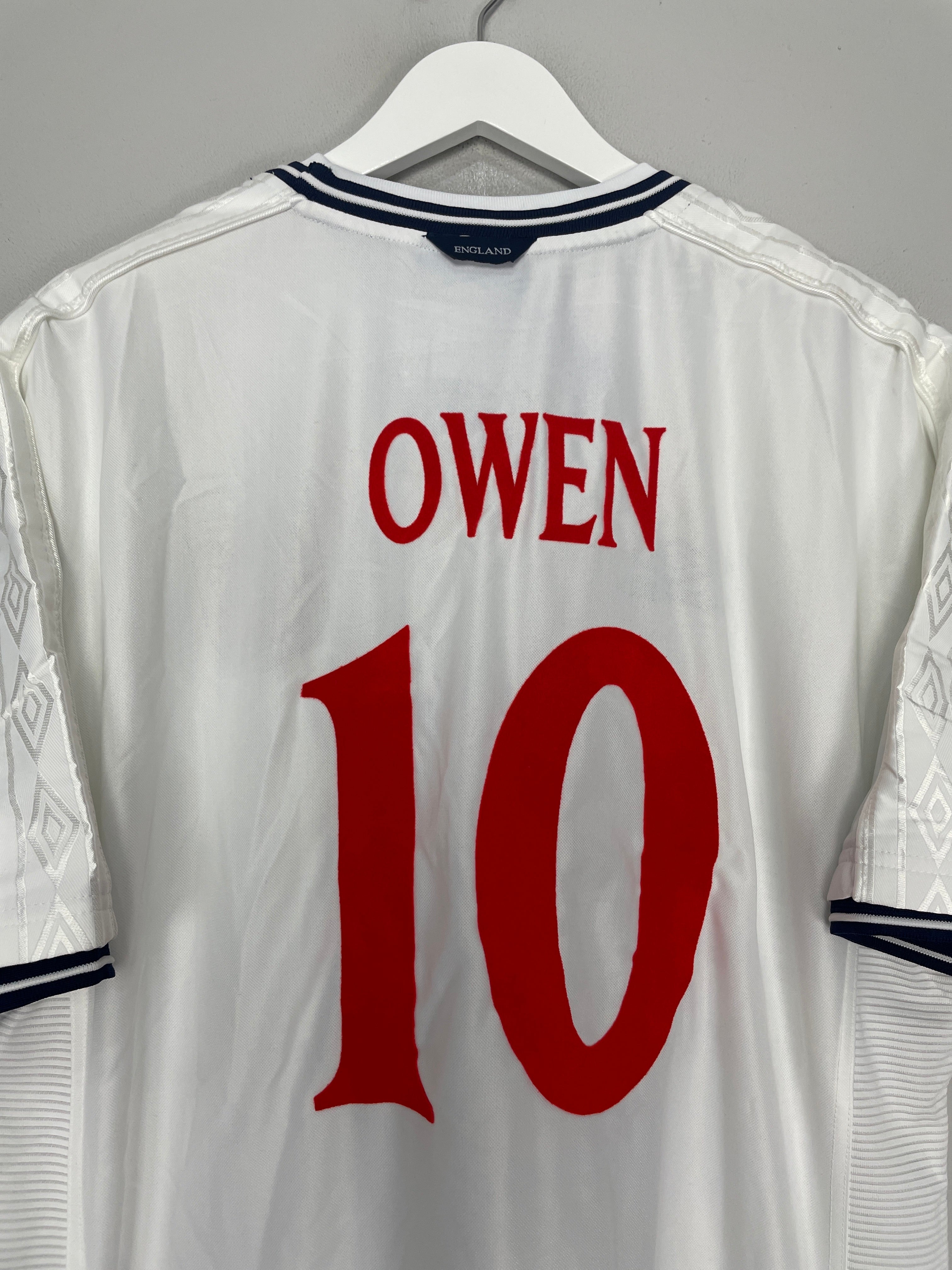 Shop 1999/01 ENGLAND OWEN #10 *BNWT* SIGNED HOME SHIRT (XXL) UMBRO, classic football shirts, vintage football shirts & retro soccer jerseys at Cult Kits