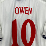 Shop 1999/01 ENGLAND OWEN #10 *BNWT* SIGNED HOME SHIRT (XXL) UMBRO, classic football shirts, vintage football shirts & retro soccer jerseys at Cult Kits