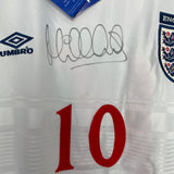 Shop 1999/01 ENGLAND OWEN #10 *BNWT* SIGNED HOME SHIRT (XL) UMBRO, classic football shirts, vintage football shirts & retro soccer jerseys at Cult Kits