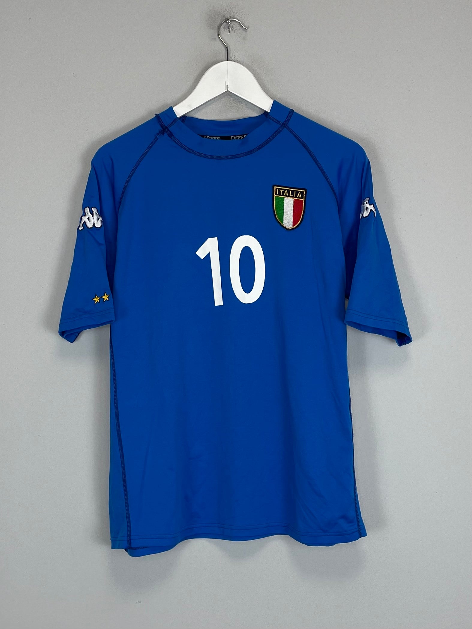 Shop 2000/02 ITALY TOTTI #10 HOME SHIRT (XL) KAPPA, classic football shirts, vintage football shirts & retro soccer jerseys at Cult Kits