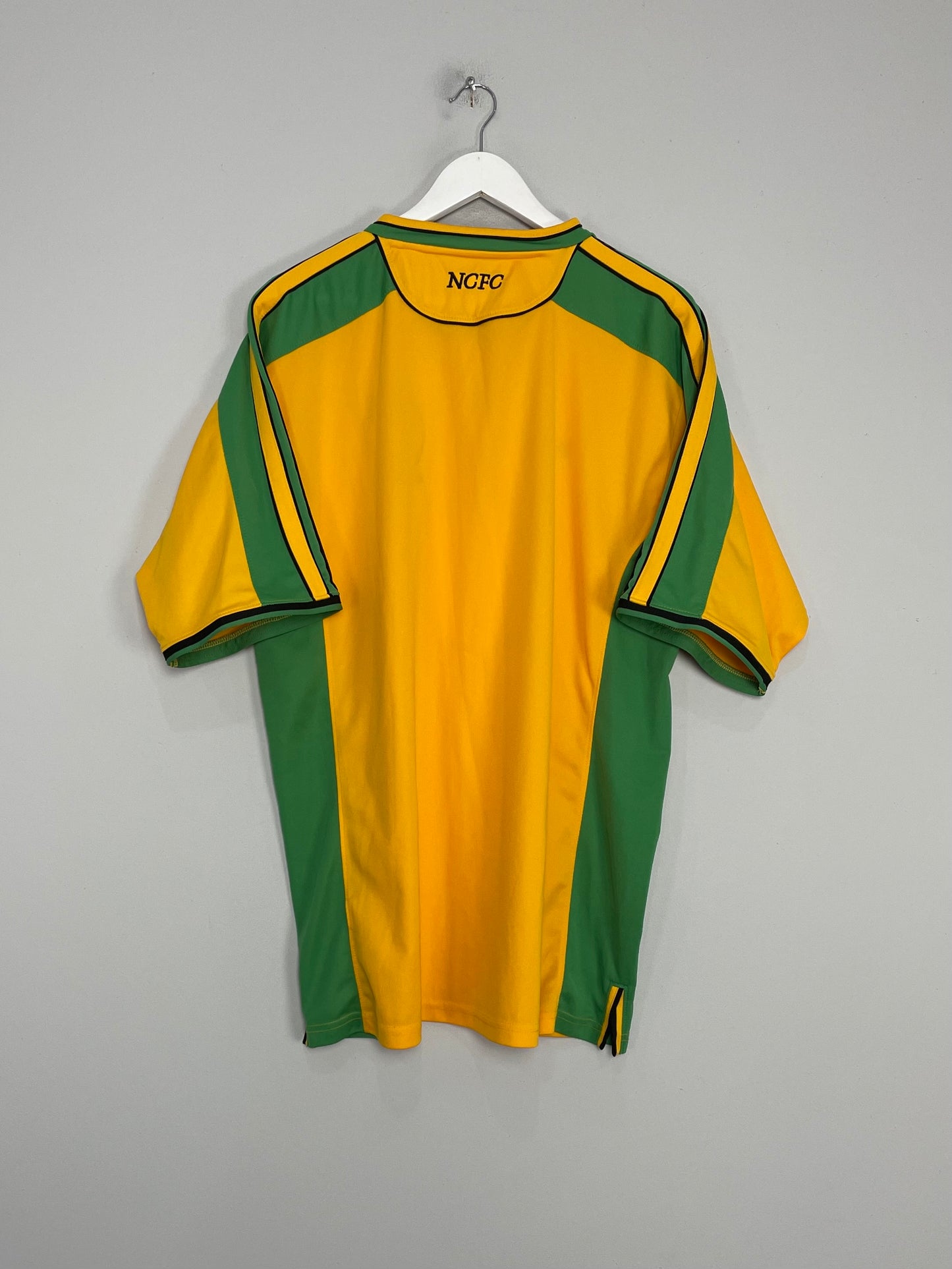 2004 NORWICH CITY *DIVISION 1 CHAMPIONS* HOME SHIRT (XL) XARA