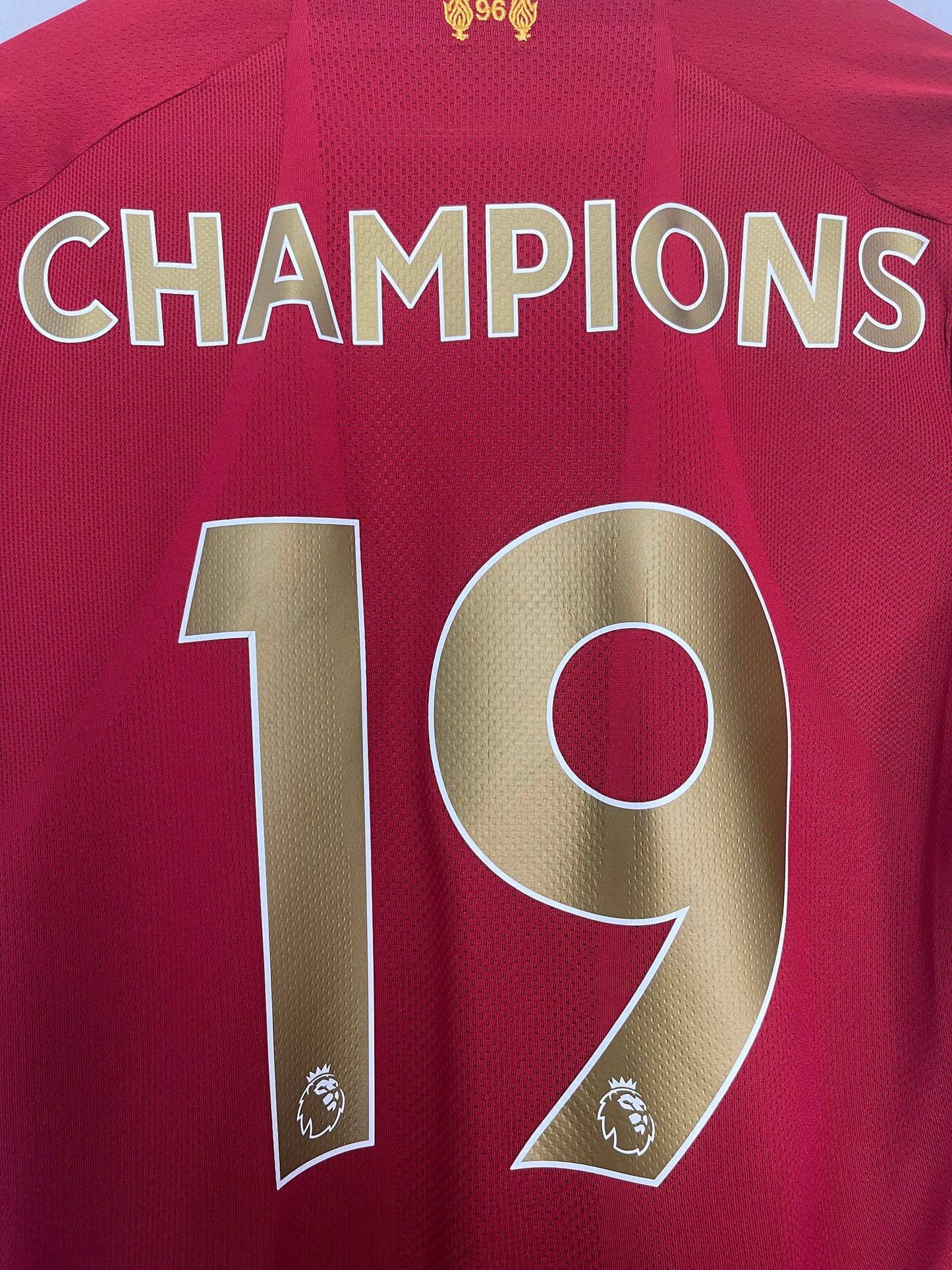 2019/20 LIVERPOOL CHAMPIONS #19 HOME SHIRT (S) NEW BALANCE