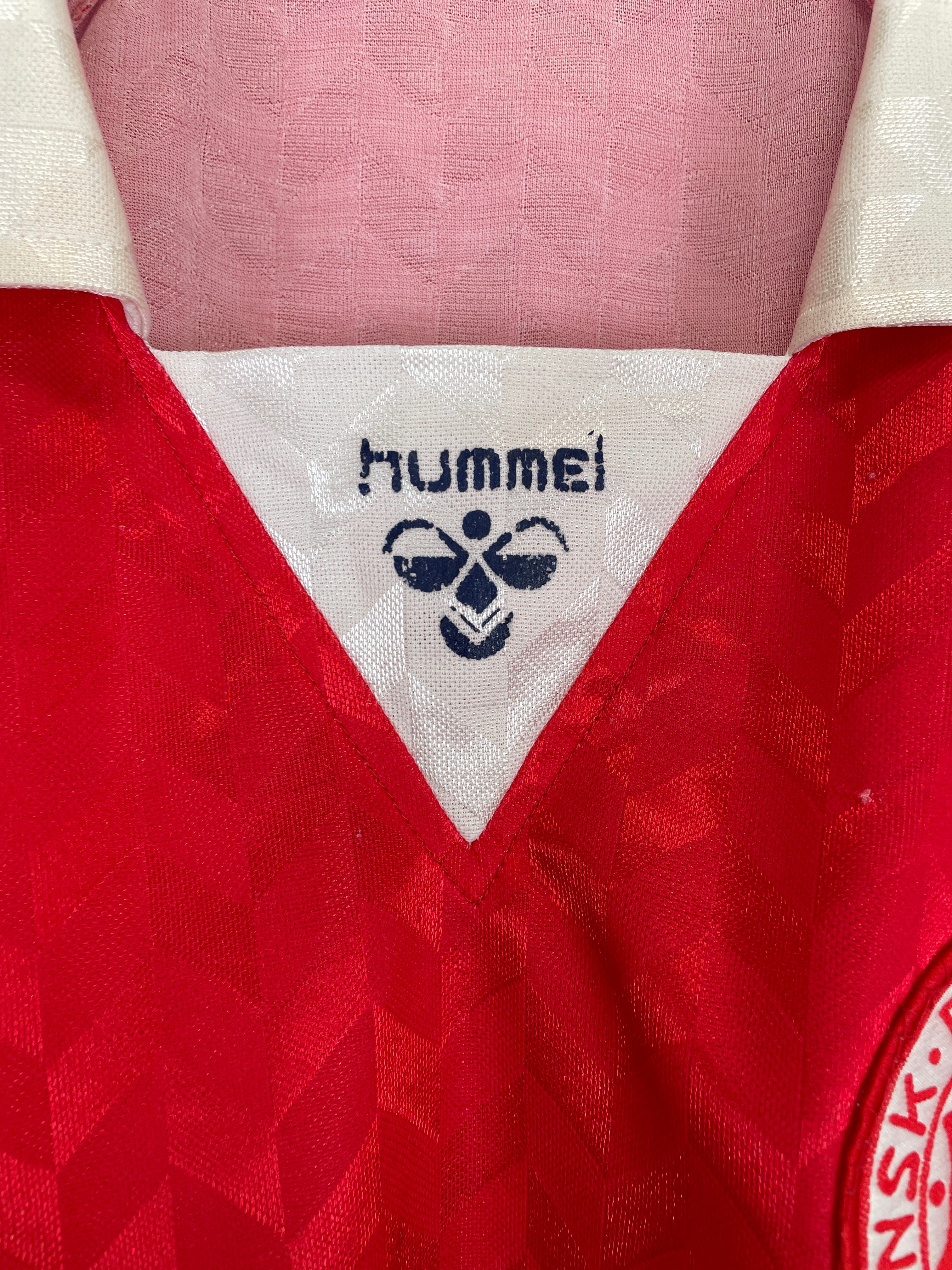 Shop 1988/90 DENMARK HOME SHIRT (L) HUMMEL, classic football shirts, vintage football shirts & retro soccer jerseys at Cult Kits