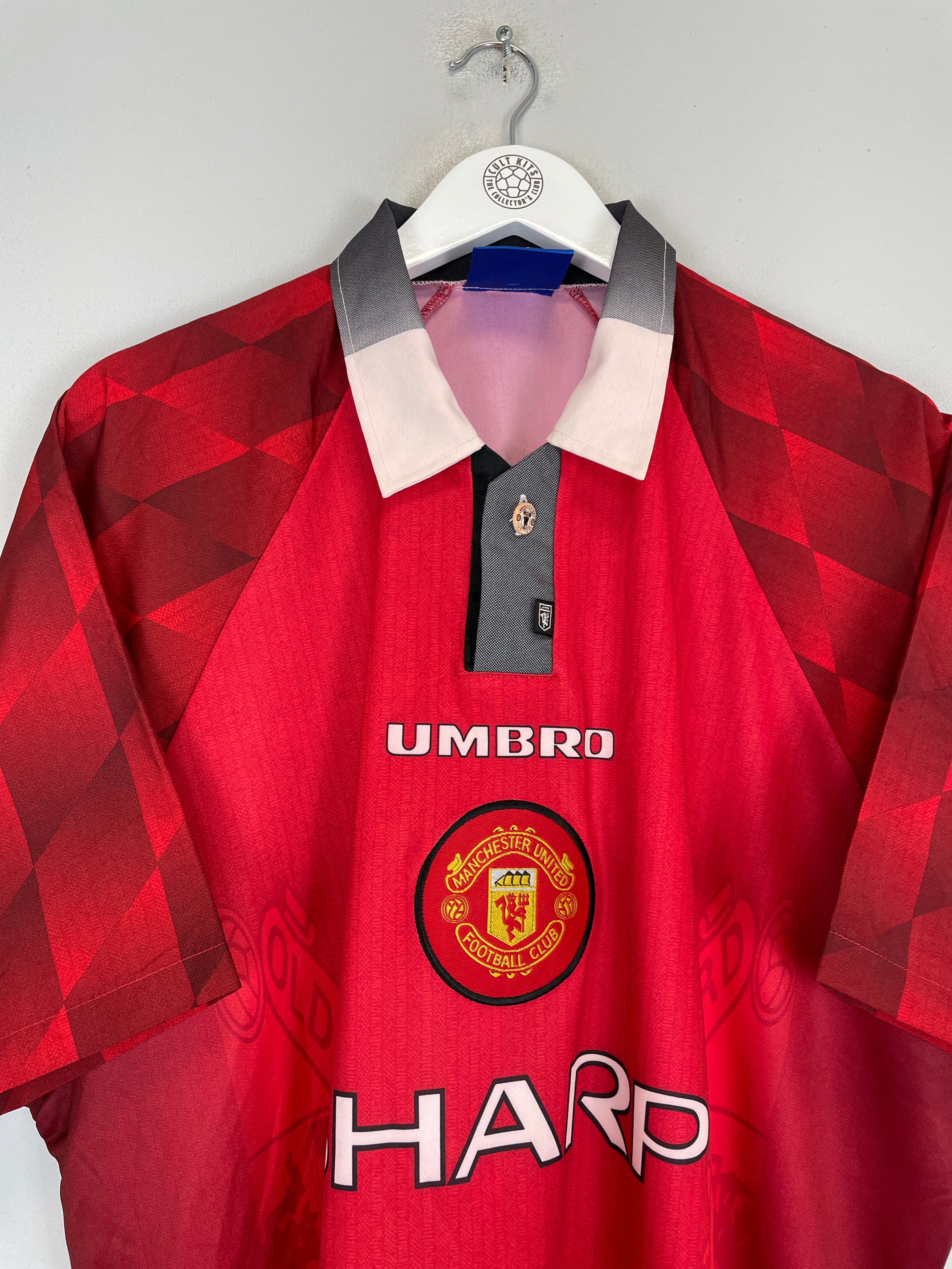 Shop 1996/98 MANCHESTER UNITED SOLSKJAER #20 HOME SHIRT (XL) UMBRO, classic football shirts, vintage football shirts & retro soccer jerseys at Cult Kits