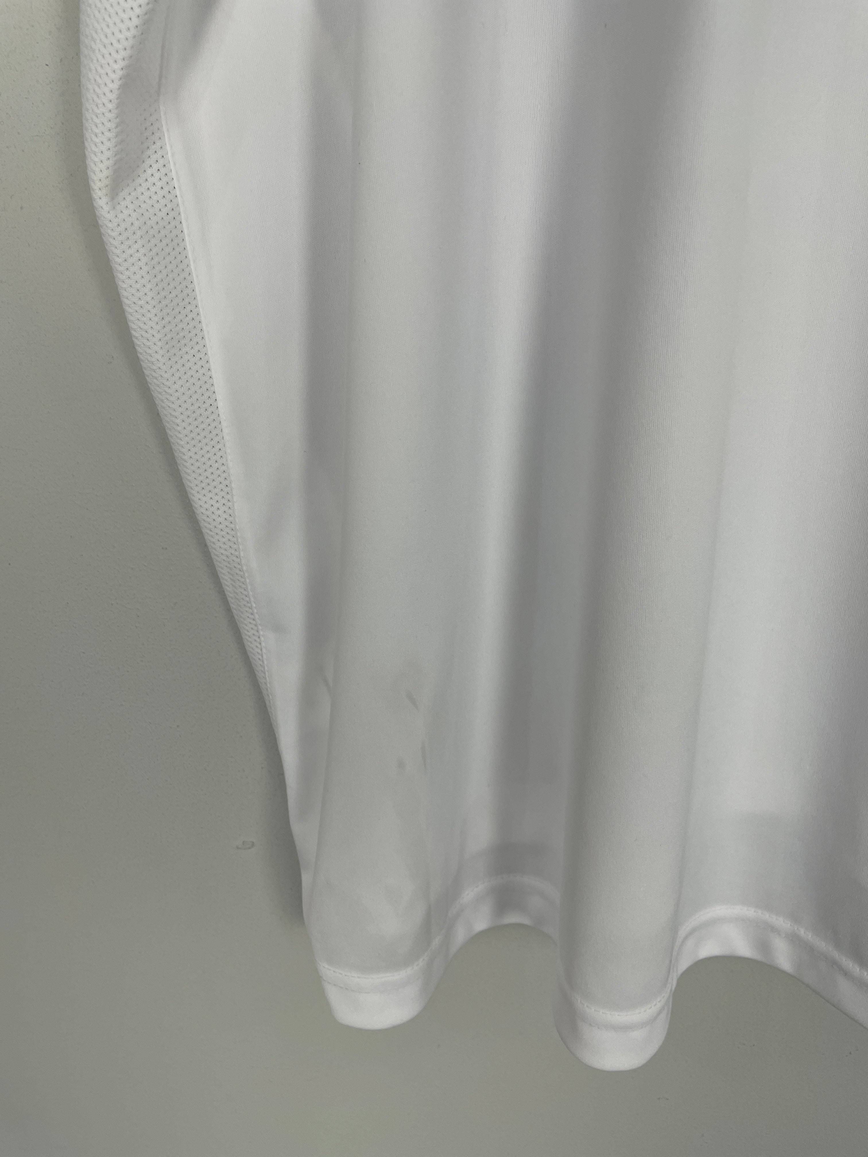 Shop 2004/05 ASTON VILLA SOLANO #11 AWAY SHIRT (XL) HUMMEL, classic football shirts, vintage football shirts & retro soccer jerseys at Cult Kits