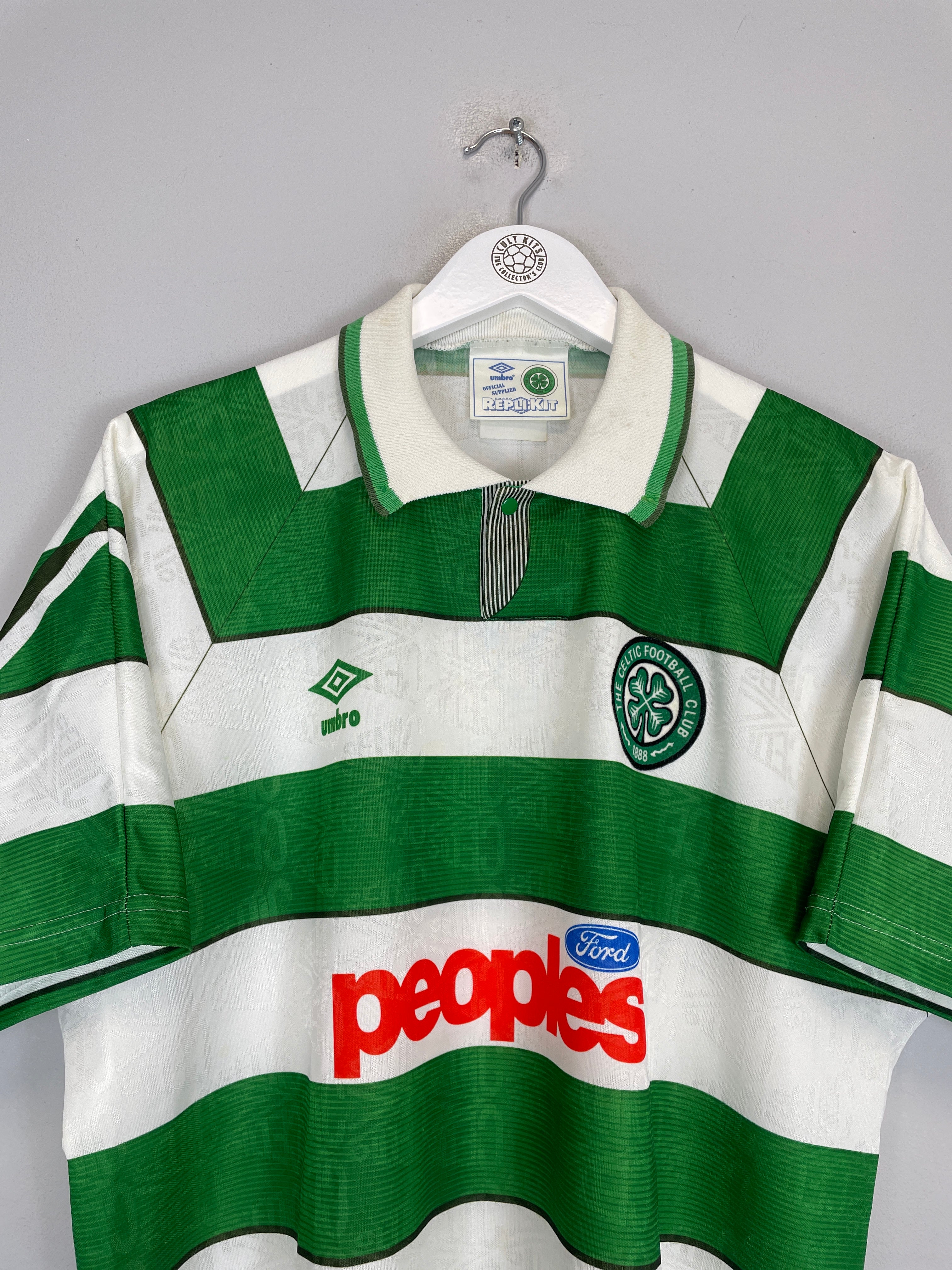 Shop 1991/92 CELTIC HOME SHIRT (XL) UMBRO, classic football shirts, vintage football shirts & retro soccer jerseys at Cult Kits
