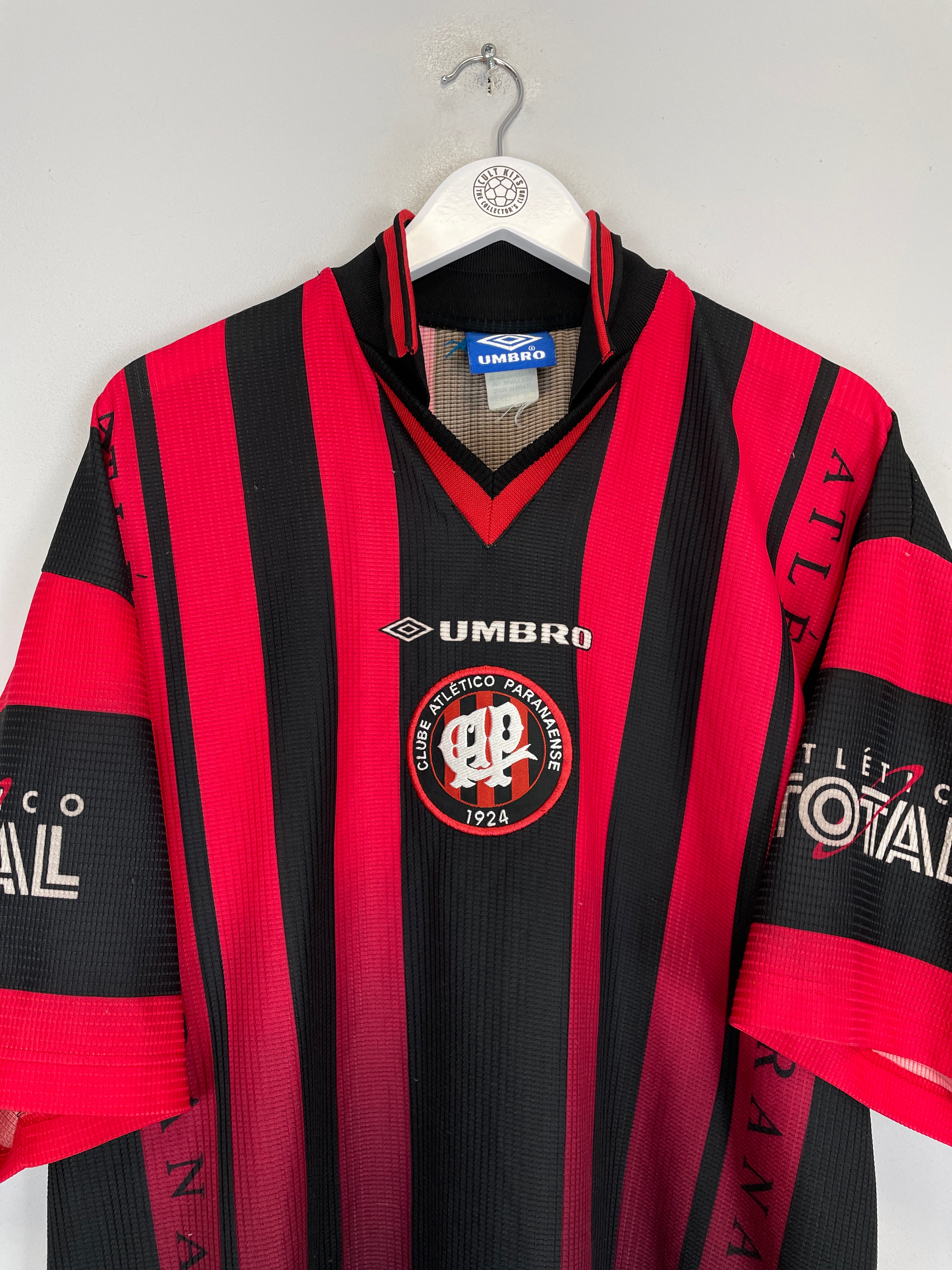 Shop 1998/99 ATLETICO PARANAENSE #10 HOME SHIRT (XL) UMBRO, classic football shirts, vintage football shirts & retro soccer jerseys at Cult Kits