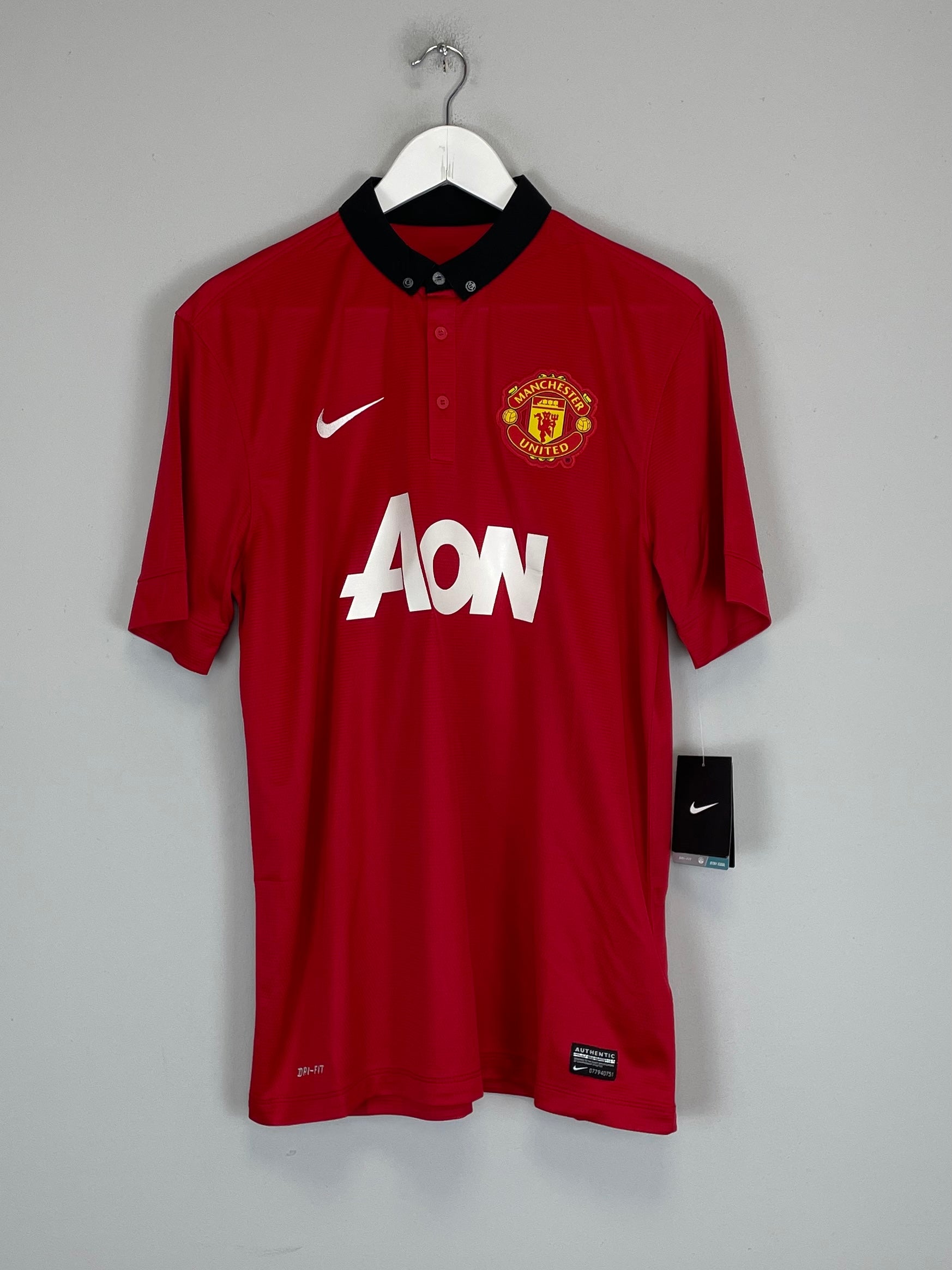 Shop 2013/14 MANCHESTER UNITED V.PERSIE #20 *BNWT* HOME SHIRT (L) NIKE, classic football shirts, vintage football shirts & retro soccer jerseys at Cult Kits