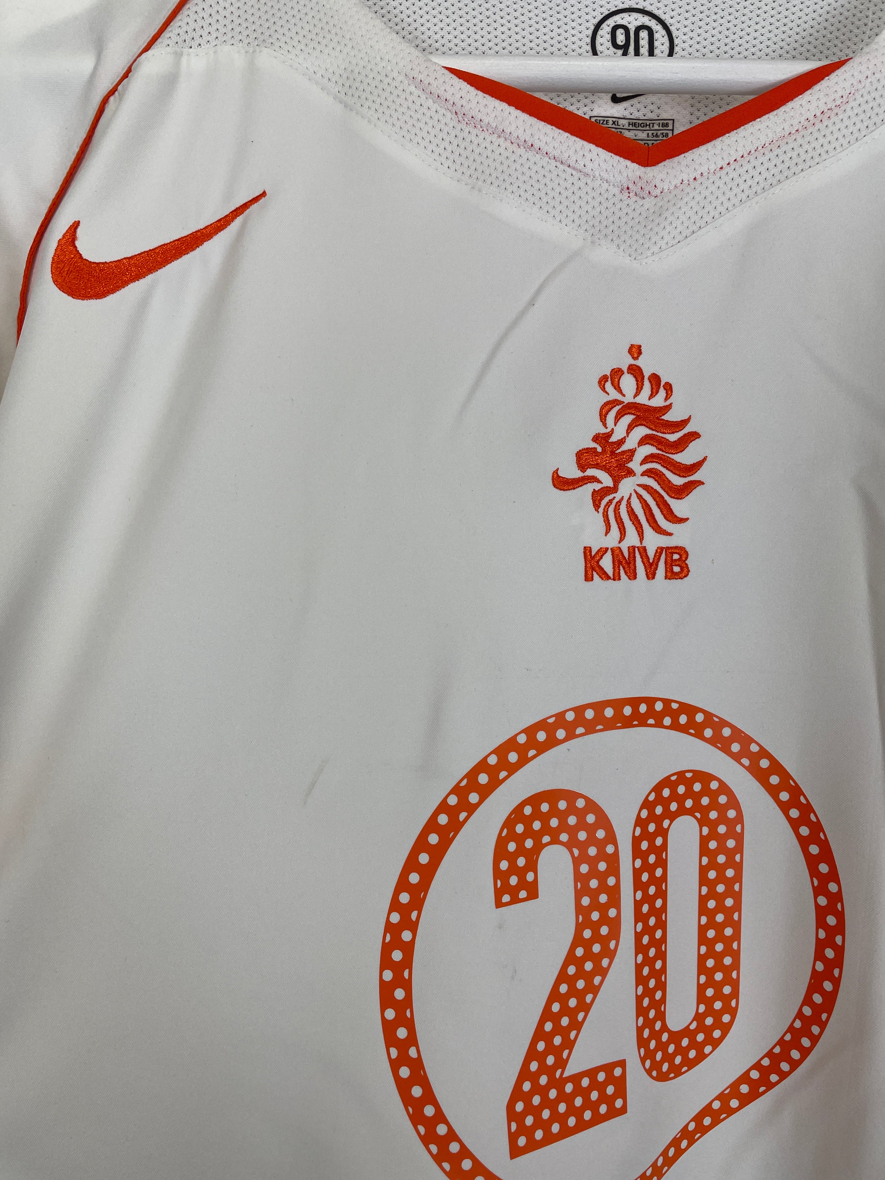 Shop 2004/06 NETHERLANDS SEEDORF #10 AWAY SHIRT (XL) NIKE, classic football shirts, vintage football shirts & retro soccer jerseys at Cult Kits