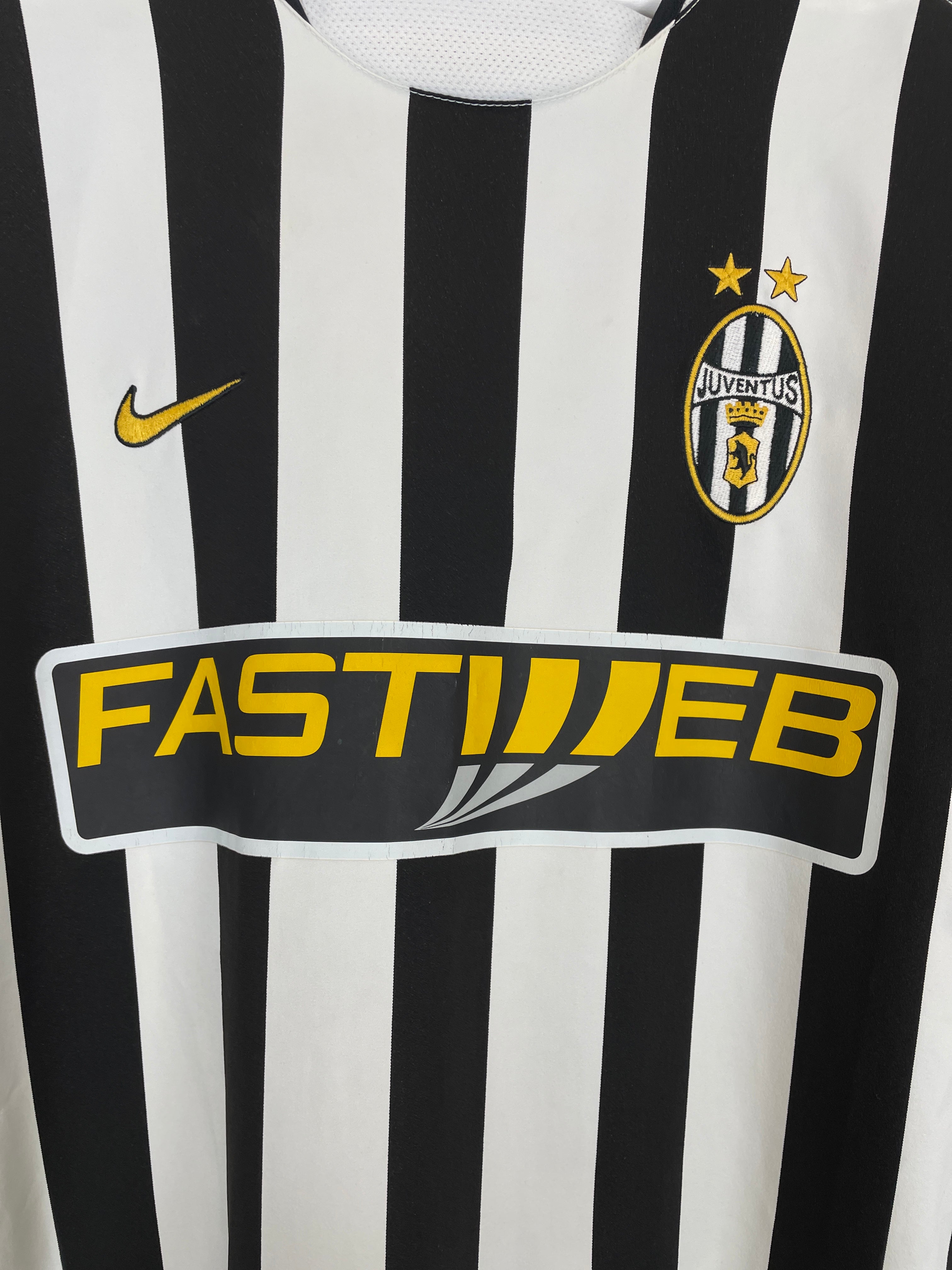 Shop 2003/04 JUVENTUS TREZEGUET #17 HOME SHIRT (L) NIKE, classic football shirts, vintage football shirts & retro soccer jerseys at Cult Kits
