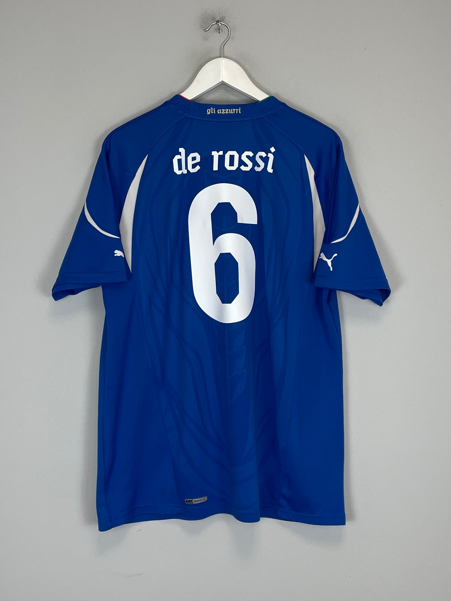 Shop 2010/12 ITALY DE ROSSI #6 HOME SHIRT (XL) PUMA, classic football shirts, vintage football shirts & retro soccer jerseys at Cult Kits