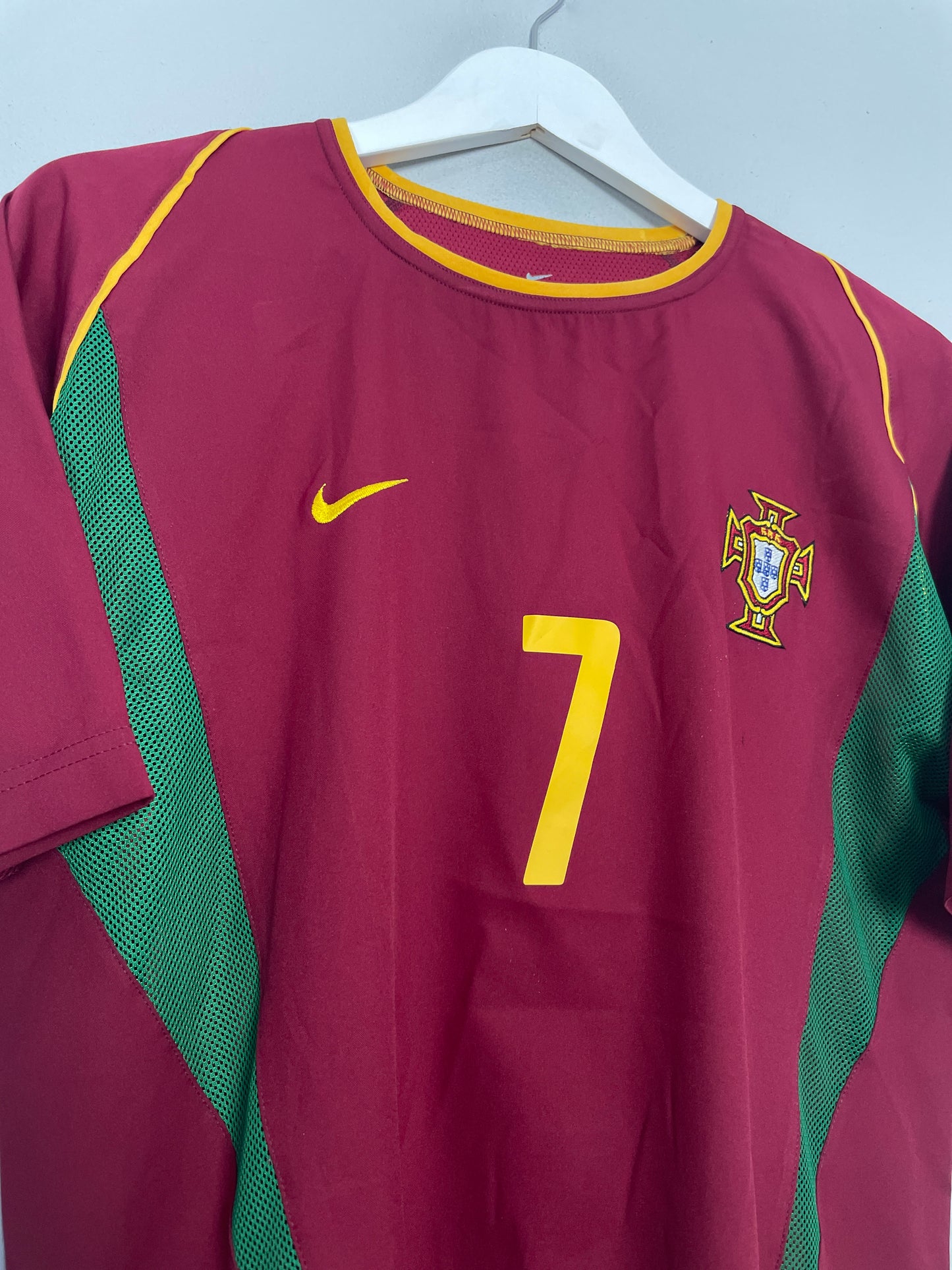 2002/04 PORTUGAL FIGO #7 *PLAYER ISSUE* HOME SHIRT (M) NIKE