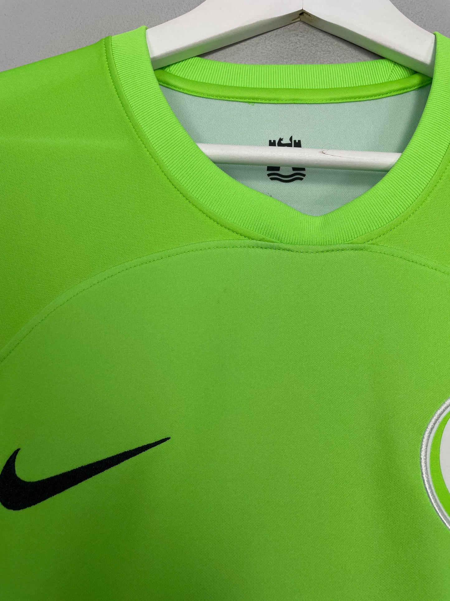 2023/24 WOLFSBURG *BNWT* HOME SHIRT (M) NIKE