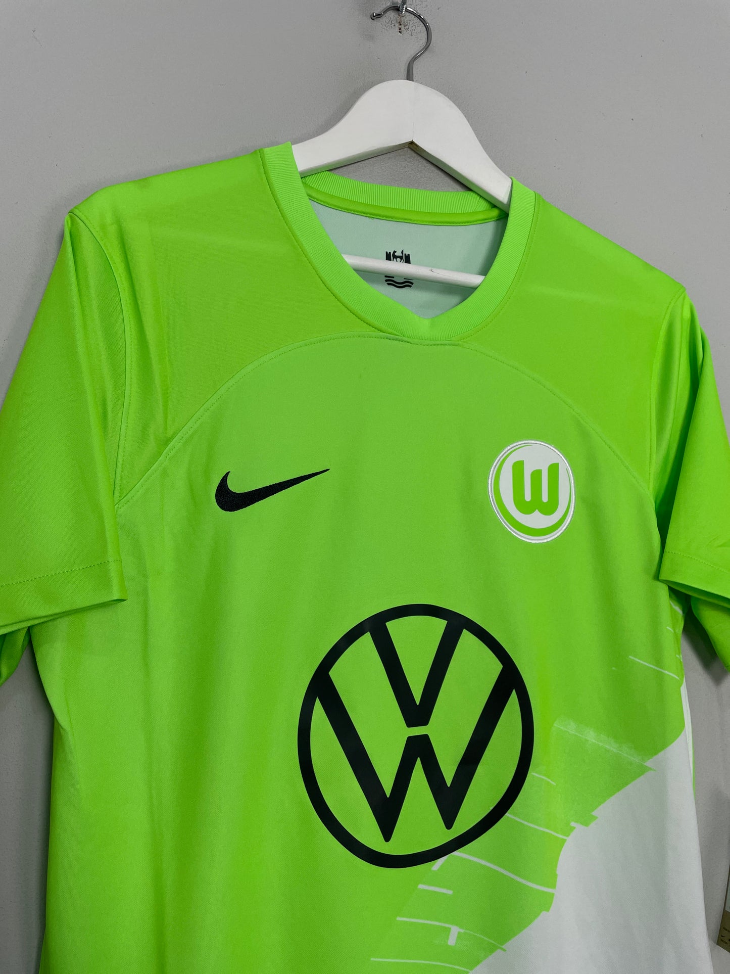 2023/24 WOLFSBURG *BNWT* HOME SHIRT (M) NIKE