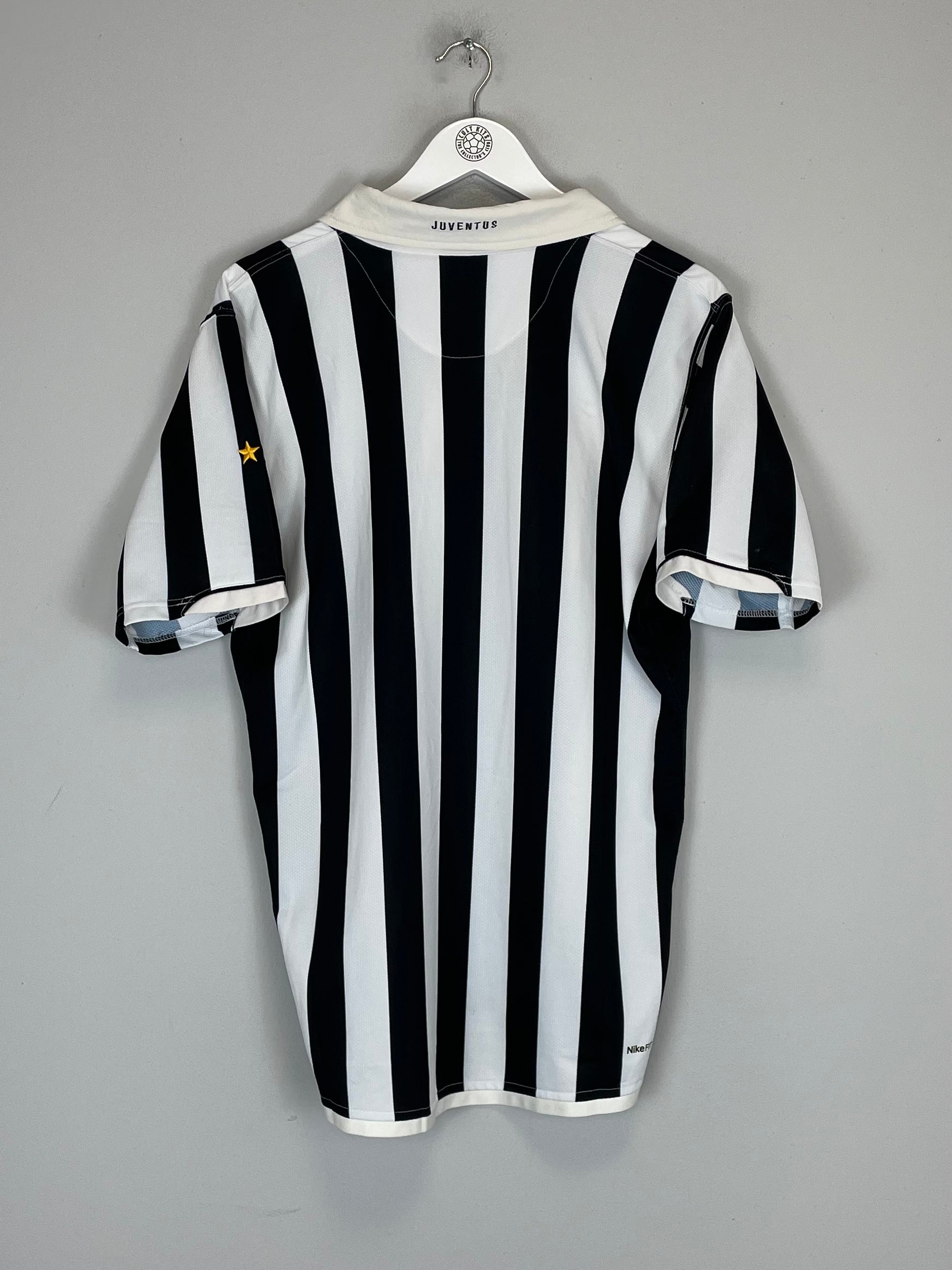 Shop 2006/07 JUVENTUS HOME SHIRT (L) NIKE, classic football shirts, vintage football shirts & retro soccer jerseys at Cult Kits