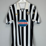 Shop 2006/07 JUVENTUS HOME SHIRT (L) NIKE, classic football shirts, vintage football shirts & retro soccer jerseys at Cult Kits