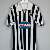 Shop 2006/07 JUVENTUS HOME SHIRT (L) NIKE, classic football shirts, vintage football shirts & retro soccer jerseys at Cult Kits