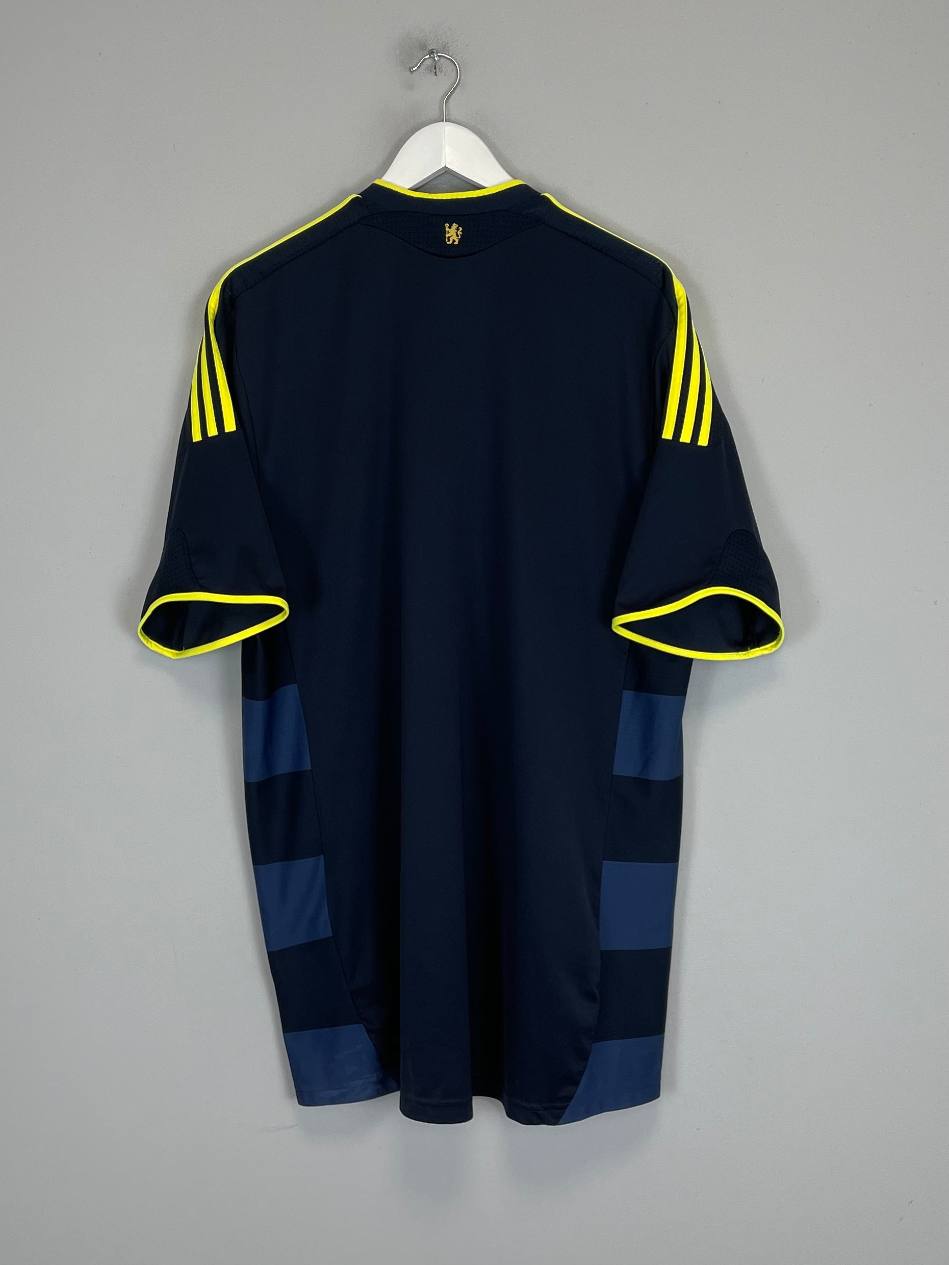 Shop 2009/10 CHELSEA AWAY SHIRT (XL) ADIDAS, classic football shirts, vintage football shirts & retro soccer jerseys at Cult Kits
