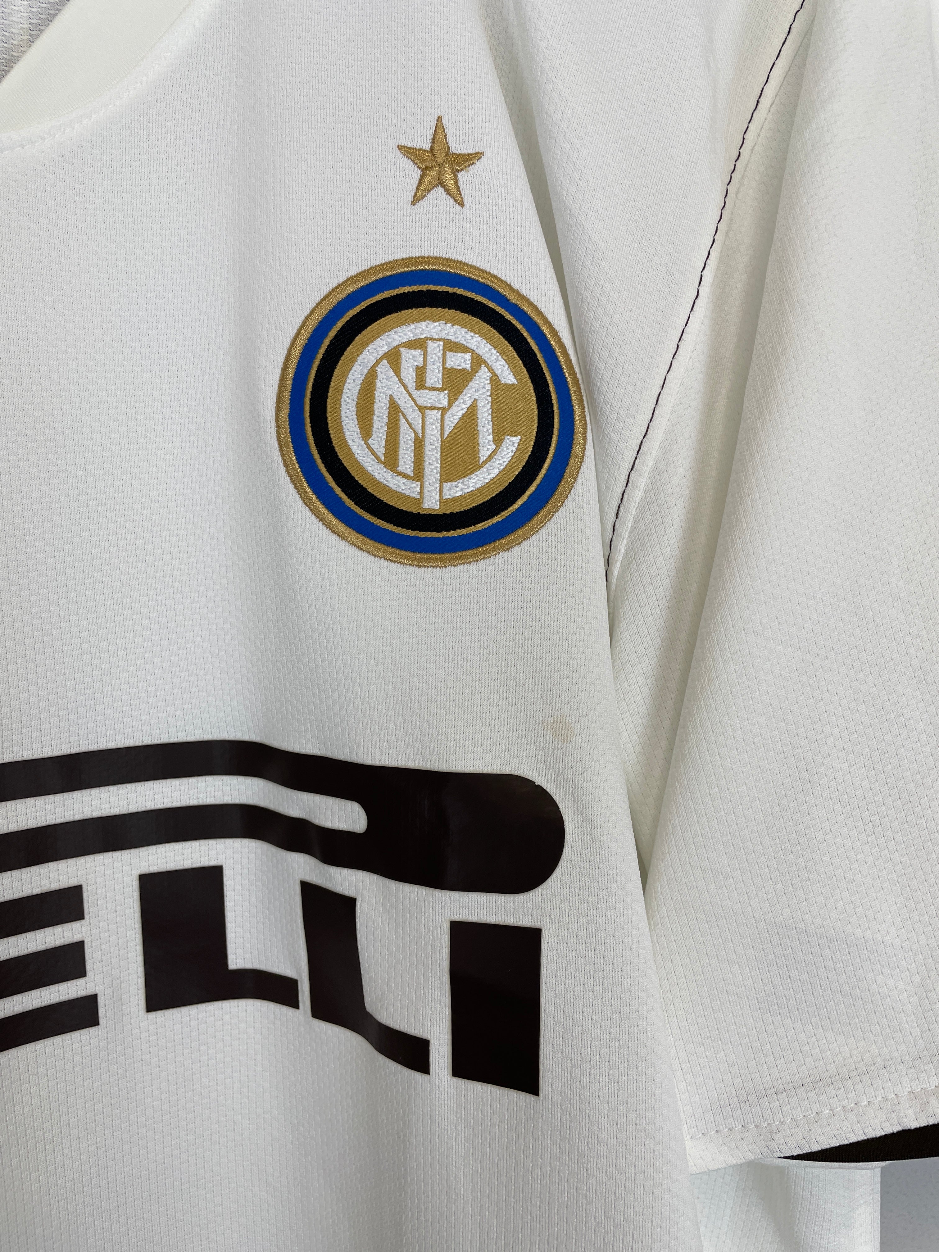 Shop 2008/09 INTER MILAN IBRAHIMOVIC #8 AWAY SHIRT (XL) NIKE, classic football shirts, vintage football shirts & retro soccer jerseys at Cult Kits