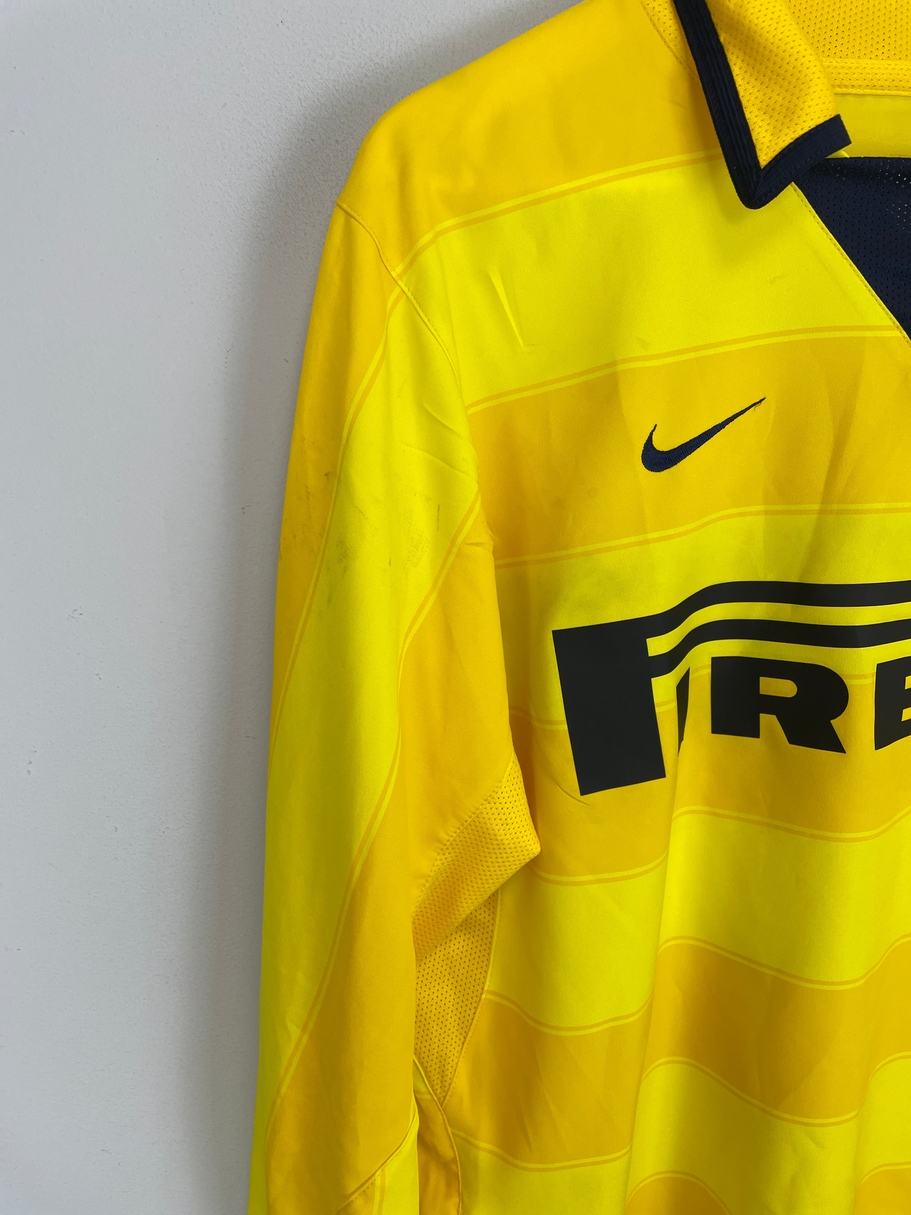 Shop 2003/04 INTER MILAN ADRIANO #10 L/S AWAY SHIRT (S) NIKE, classic football shirts, vintage football shirts & retro soccer jerseys at Cult Kits