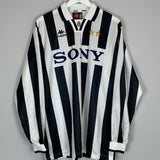 Shop 1995/97 JUVENTUS L/S HOME SHIRT (XL) KAPPA, classic football shirts, vintage football shirts & retro soccer jerseys at Cult Kits