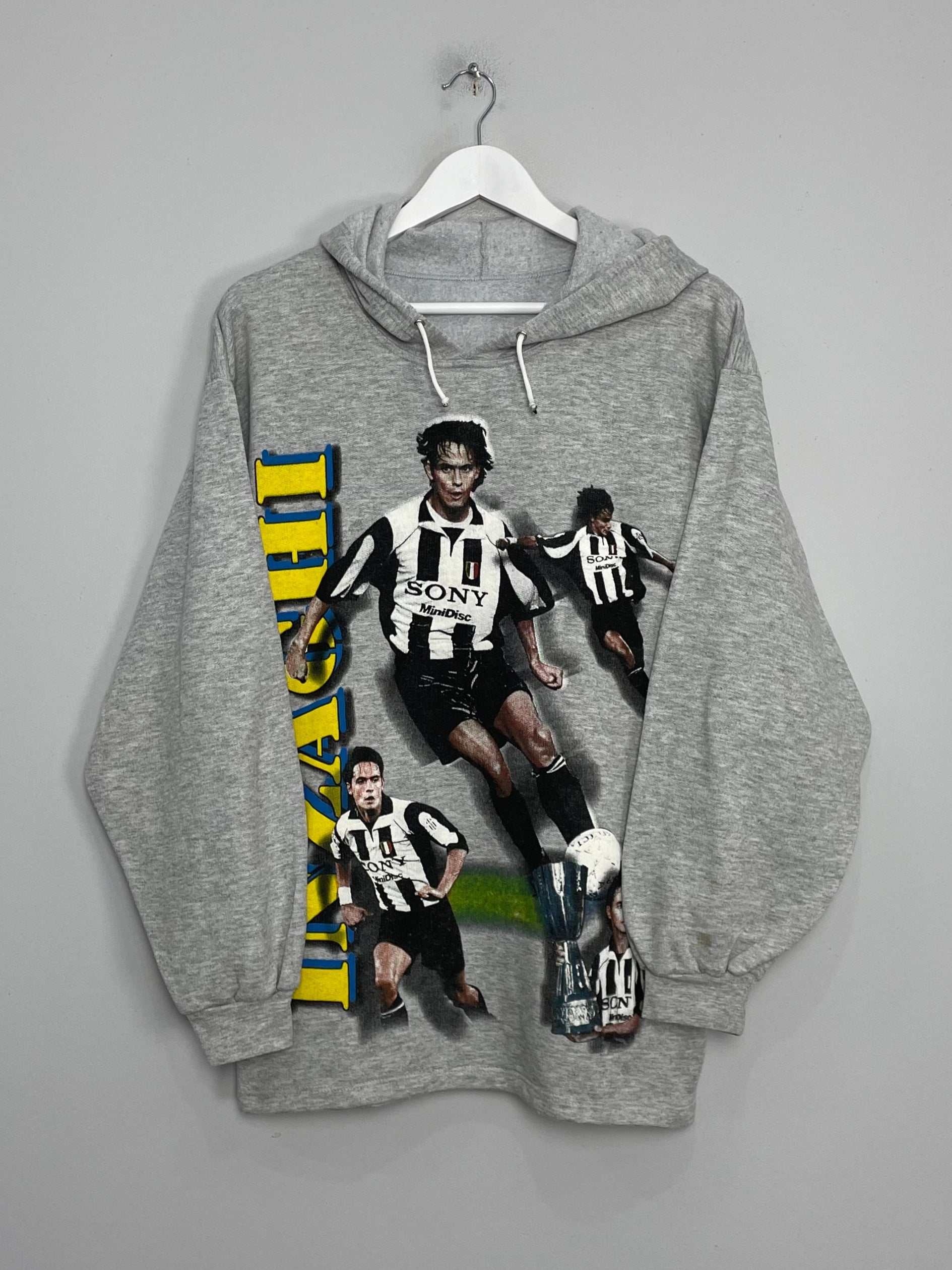 Shop 1999 JUVENTUS INZAGHI #9 HOODIE (M) BOOTLEG, classic football shirts, vintage football shirts & retro soccer jerseys at Cult Kits