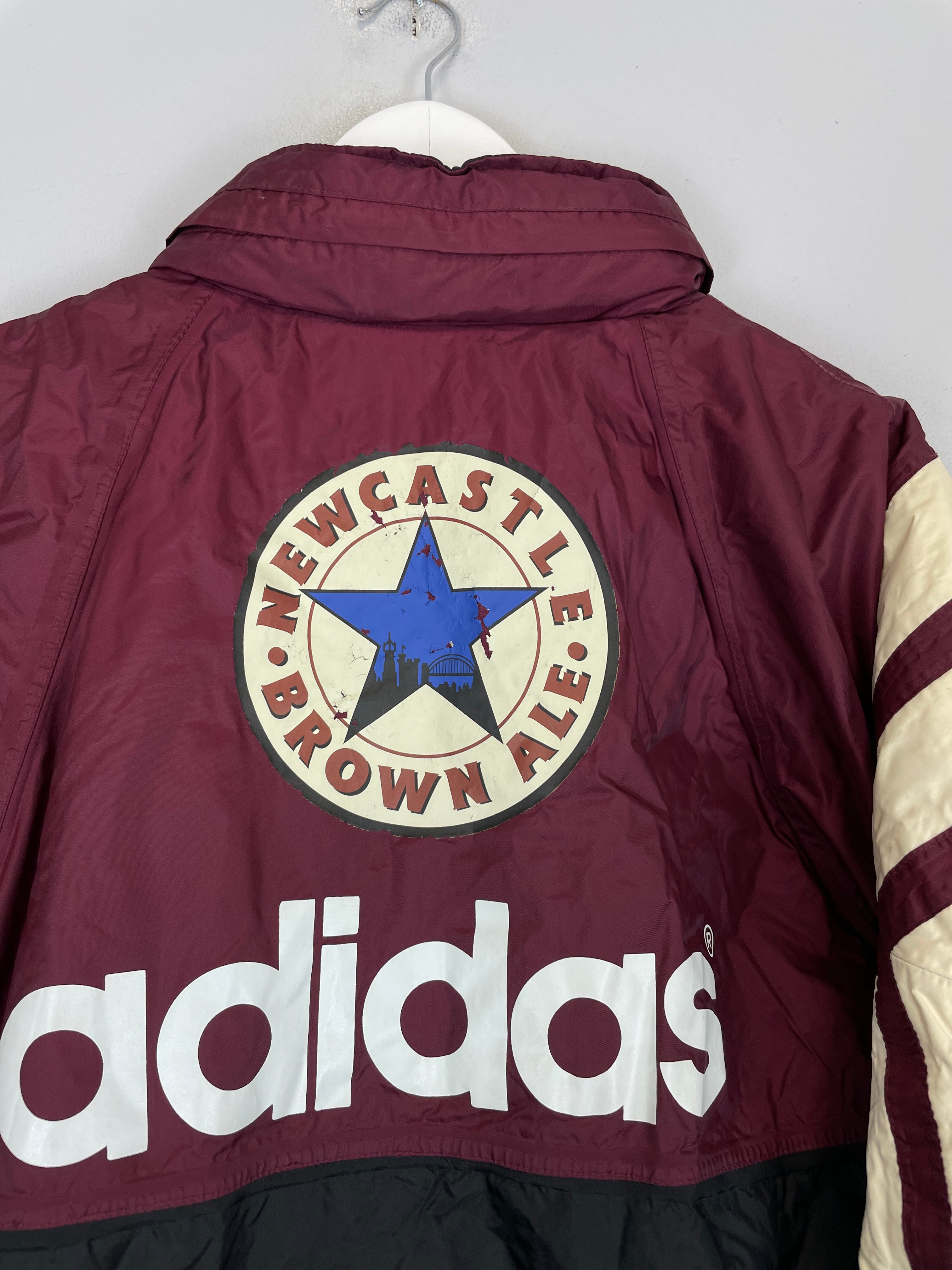 Shop 1995/96 NEWCASTLE UNITED BENCH COAT (M) ADIDAS, classic football shirts, vintage football shirts & retro soccer jerseys at Cult Kits