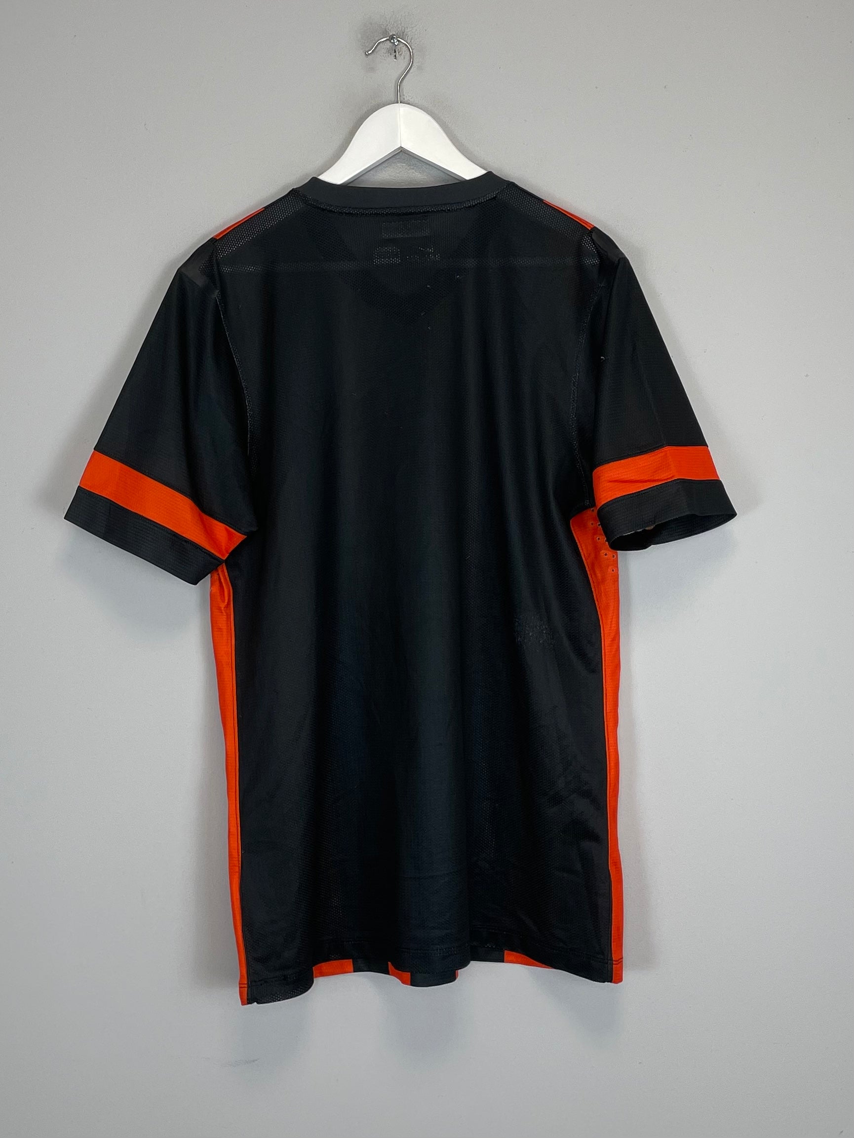 Shop 2010/11 SHAKHTAR DONETSK *PLAYER ISSUE* HOME SHIRT (XL) NIKE, classic football shirts, vintage football shirts & retro soccer jerseys at Cult Kits