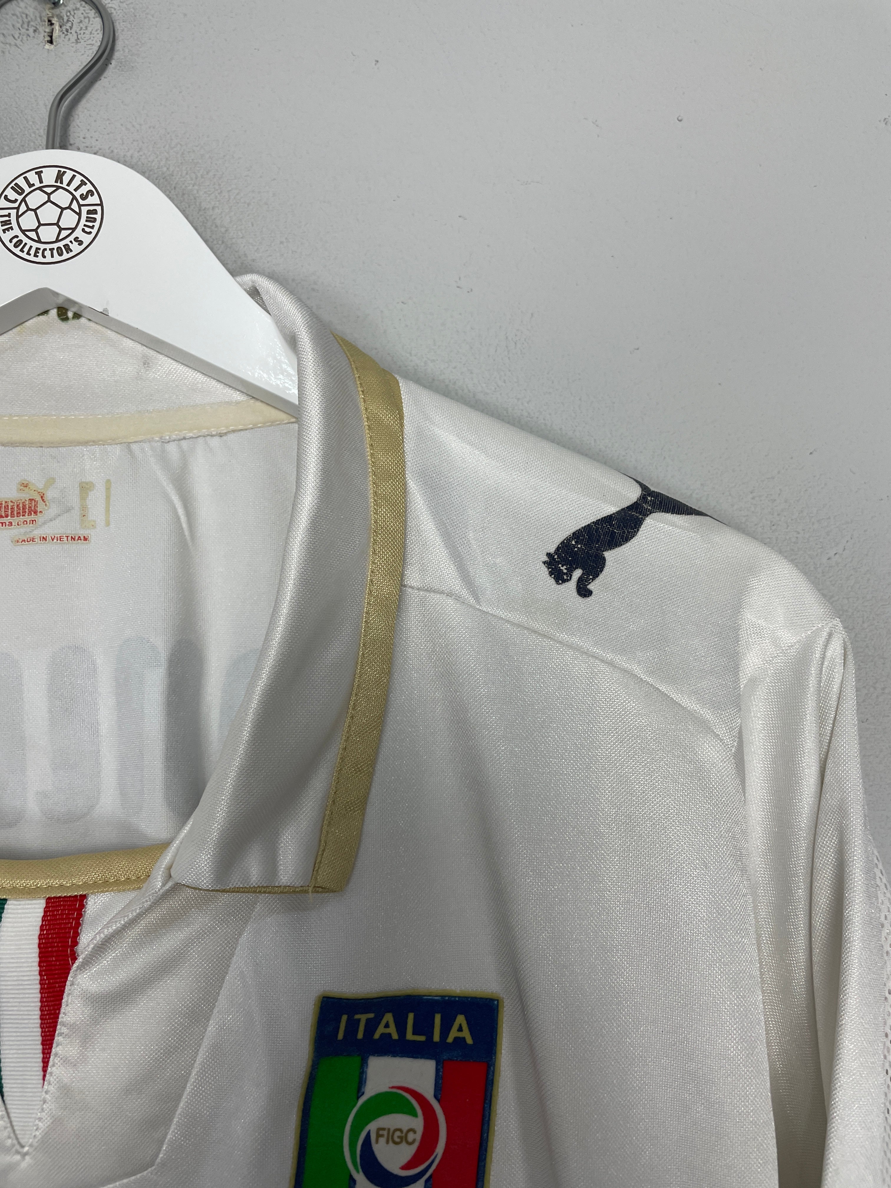 Shop 2007/09 ITALY PANUCCI #2 L/S AWAY SHIRT (M) PUMA, classic football shirts, vintage football shirts & retro soccer jerseys at Cult Kits