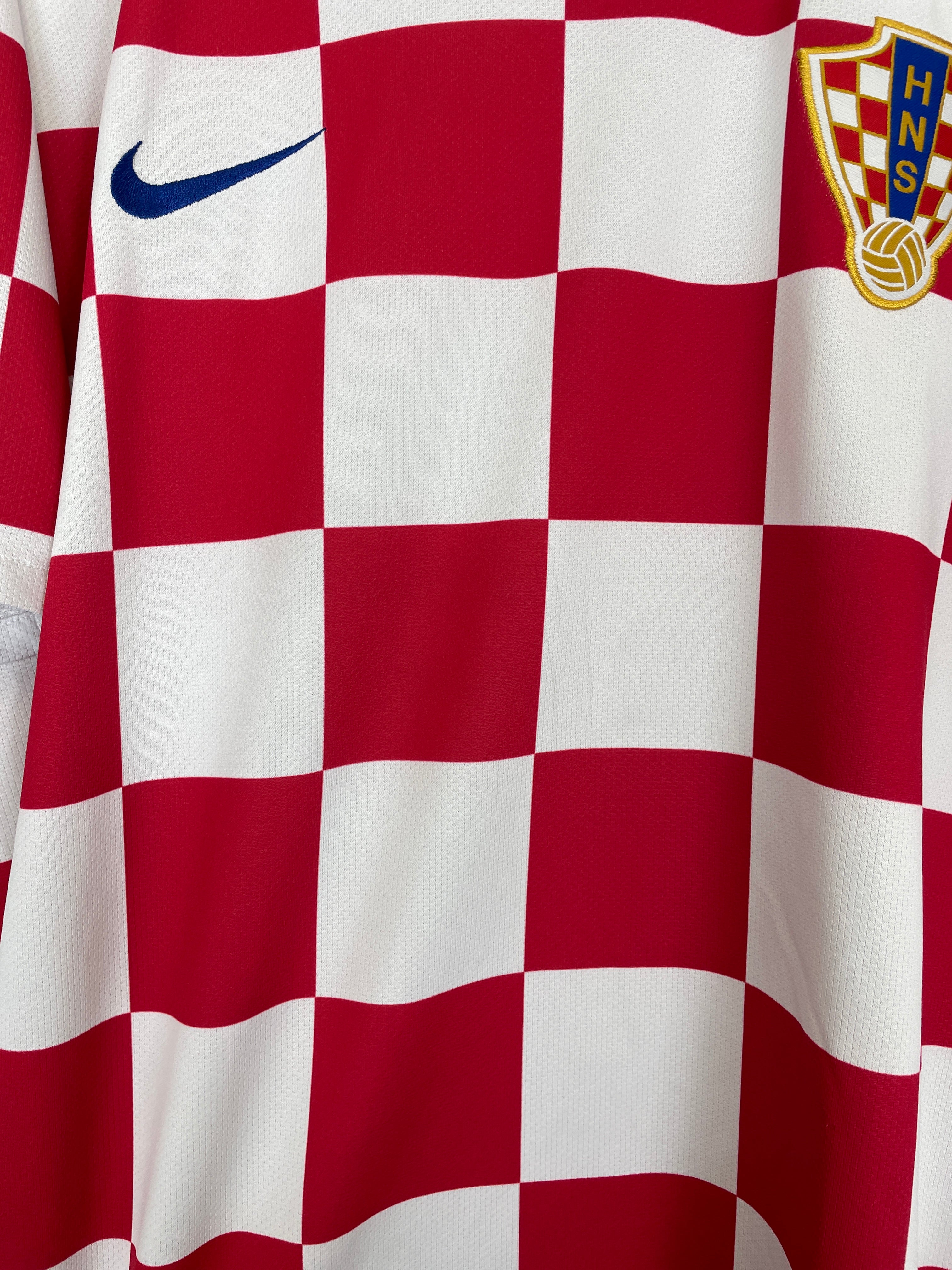 Shop 2008/09 CROATIA HOME SHIRT (XL) NIKE, classic football shirts, vintage football shirts & retro soccer jerseys at Cult Kits