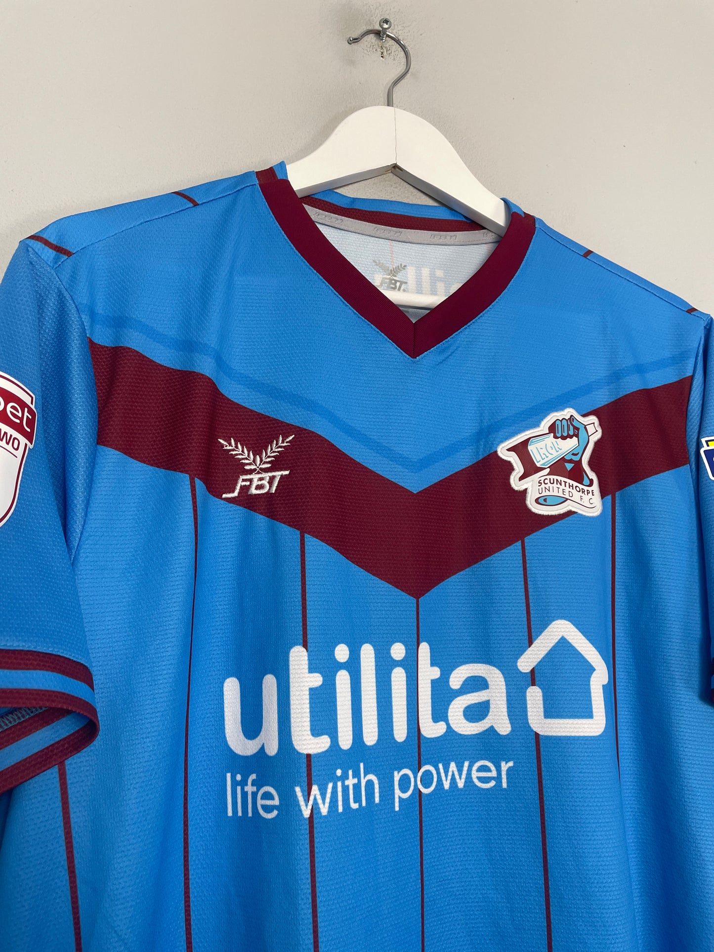 2019/20 SCUNTHORPE UNITED VAN VEEN #10 HOME SHIRT (L) FBT