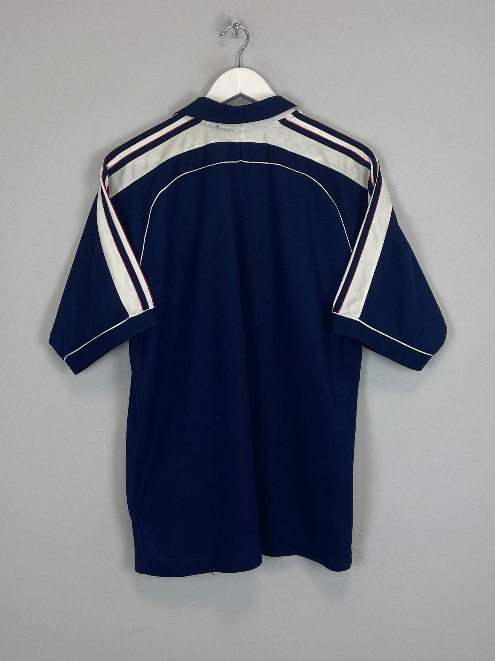 Shop 2000/01 UNIVERSIDAD DE CHILE HOME SHIRT (XL) ADIDAS, classic football shirts, vintage football shirts & retro soccer jerseys at Cult Kits