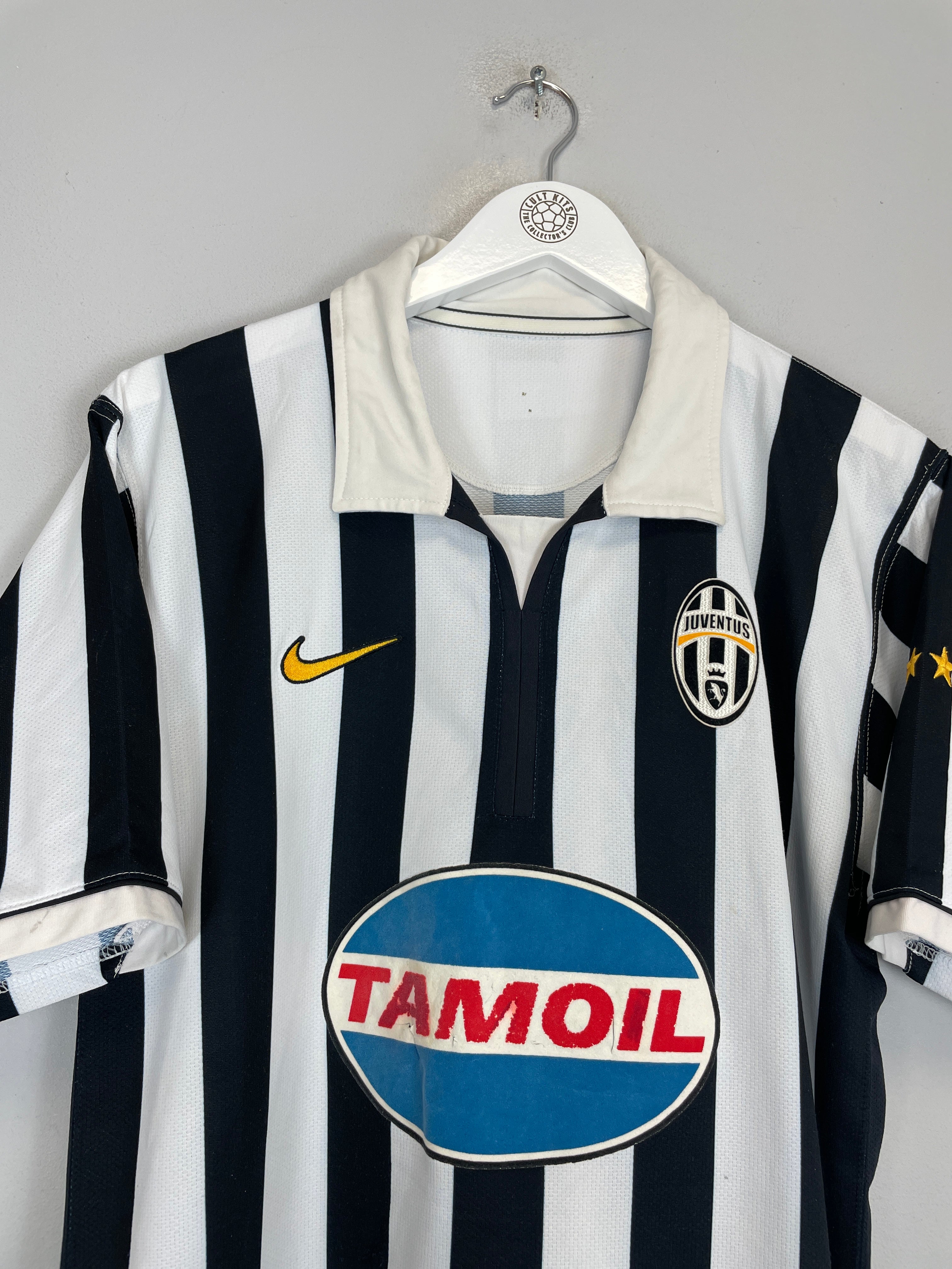 Shop 2006/07 JUVENTUS HOME SHIRT (L) NIKE, classic football shirts, vintage football shirts & retro soccer jerseys at Cult Kits