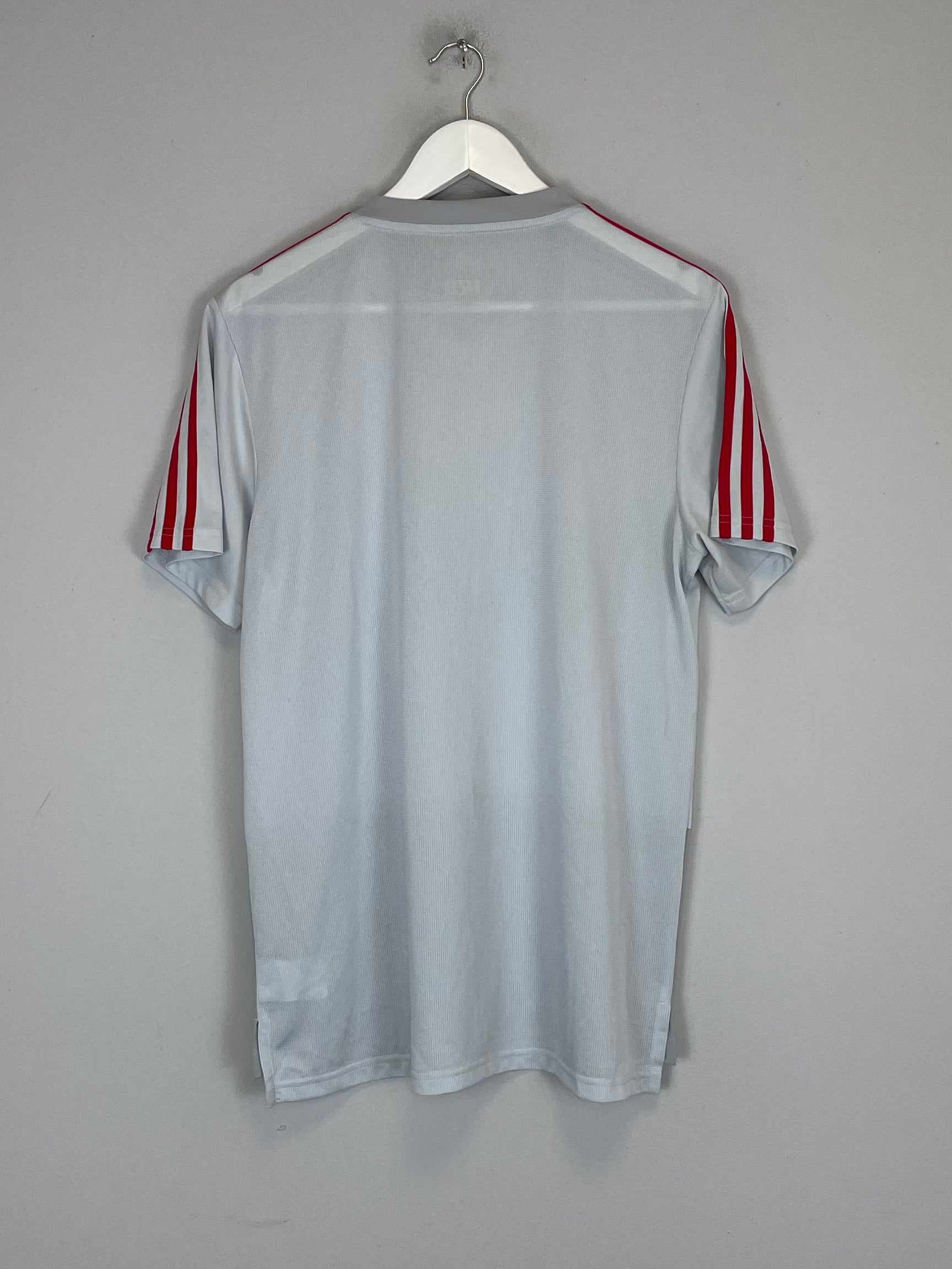 Shop 2018/19 MANCHESTER UNITED TRAINING SHIRT (M) ADIDAS, classic football shirts, vintage football shirts & retro soccer jerseys at Cult Kits