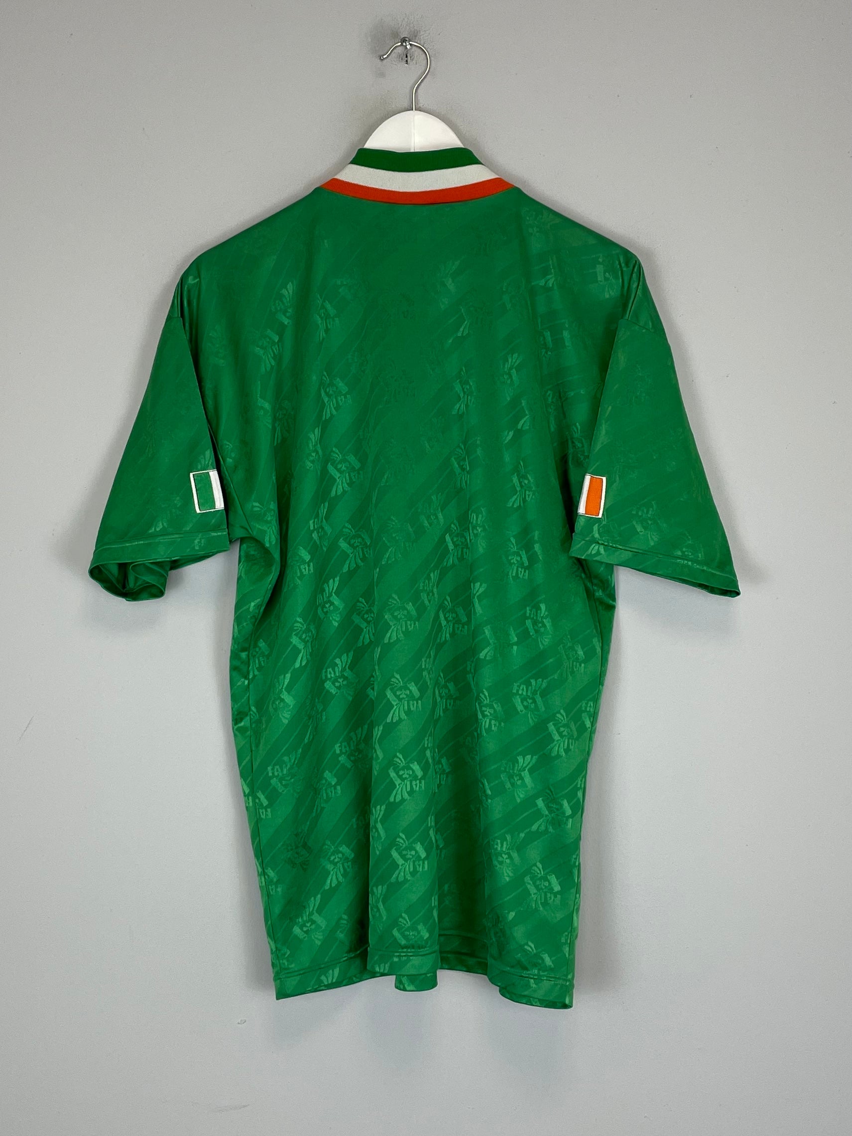 Shop 1994 IRELAND HOME SHIRT (M) ADIDAS, classic football shirts, vintage football shirts & retro soccer jerseys at Cult Kits