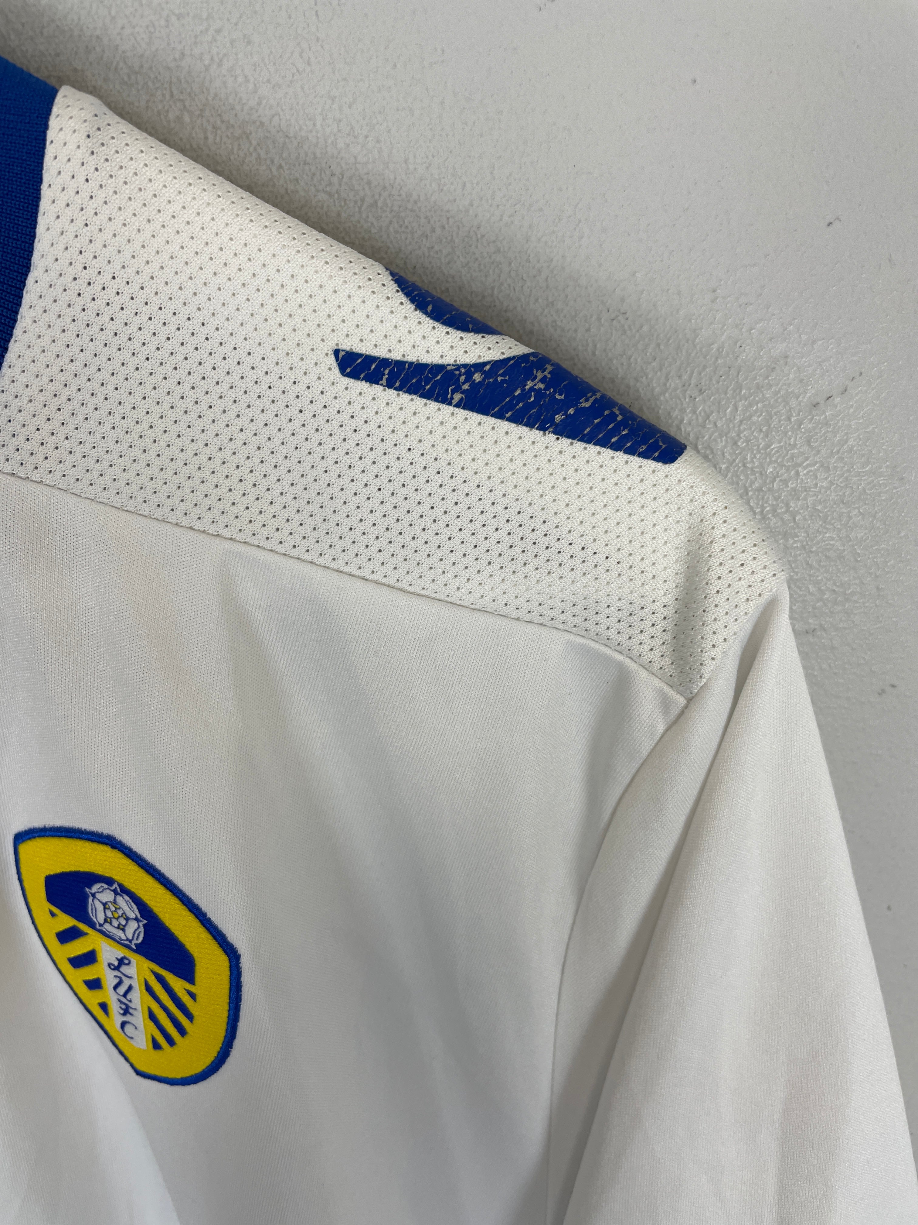 Shop 2012/13 LEEDS UNITED HOME SHIRT (XXL) MACRON, classic football shirts, vintage football shirts & retro soccer jerseys at Cult Kits