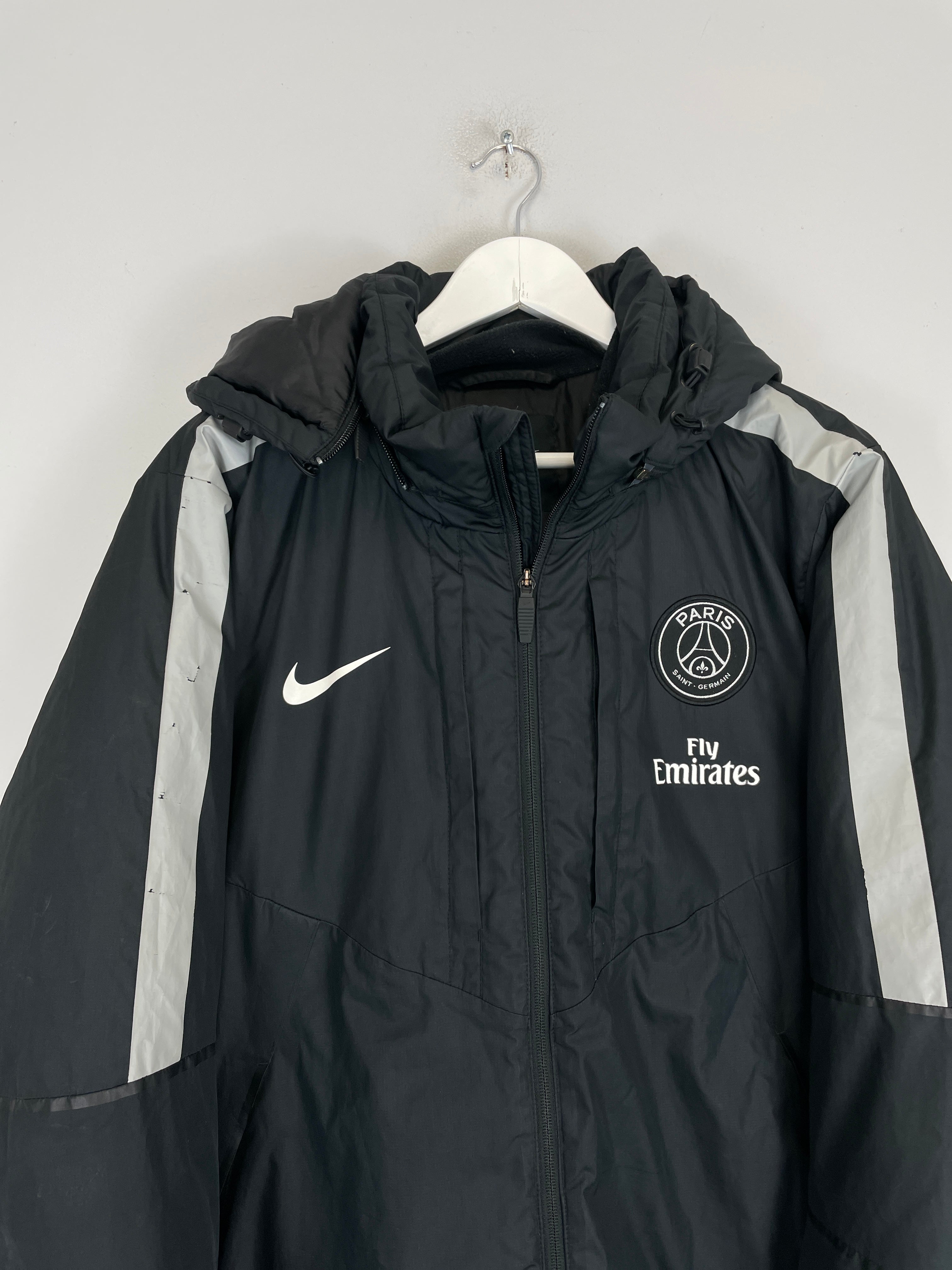Shop 2014/15 PSG BENCHCOAT (XL) NIKE, classic football shirts, vintage football shirts & retro soccer jerseys at Cult Kits