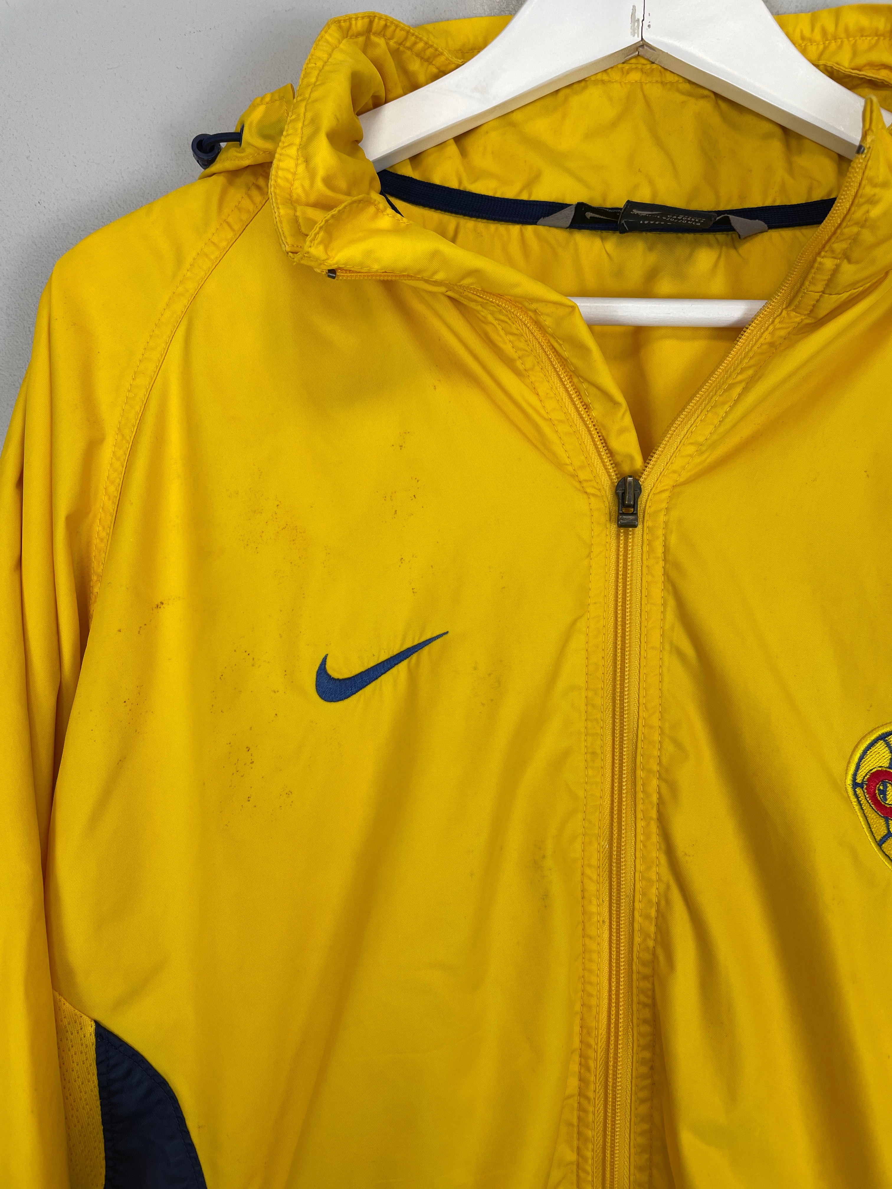 Shop 2001/02 CLUB AMERICA JACKET (M) NIKE, classic football shirts, vintage football shirts & retro soccer jerseys at Cult Kits