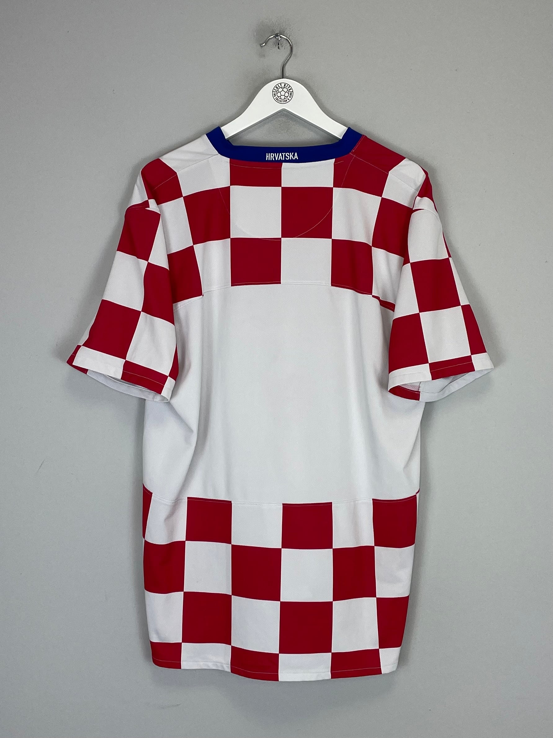 Shop 2008/09 CROATIA HOME SHIRT (XL) NIKE, classic football shirts, vintage football shirts & retro soccer jerseys at Cult Kits